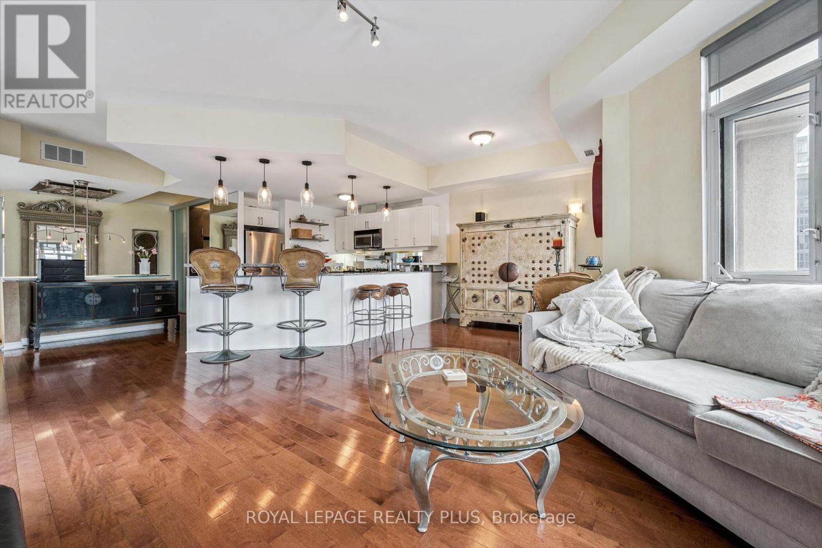 620 - 550 FRONT STREET WEST Image 8