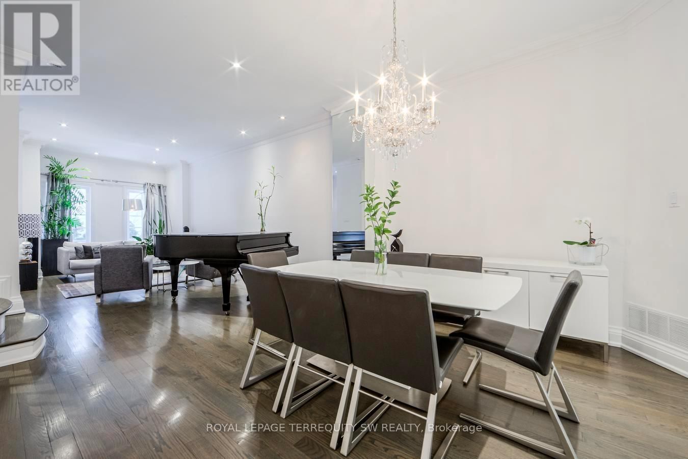 190 BEDFORD ROAD Image 9