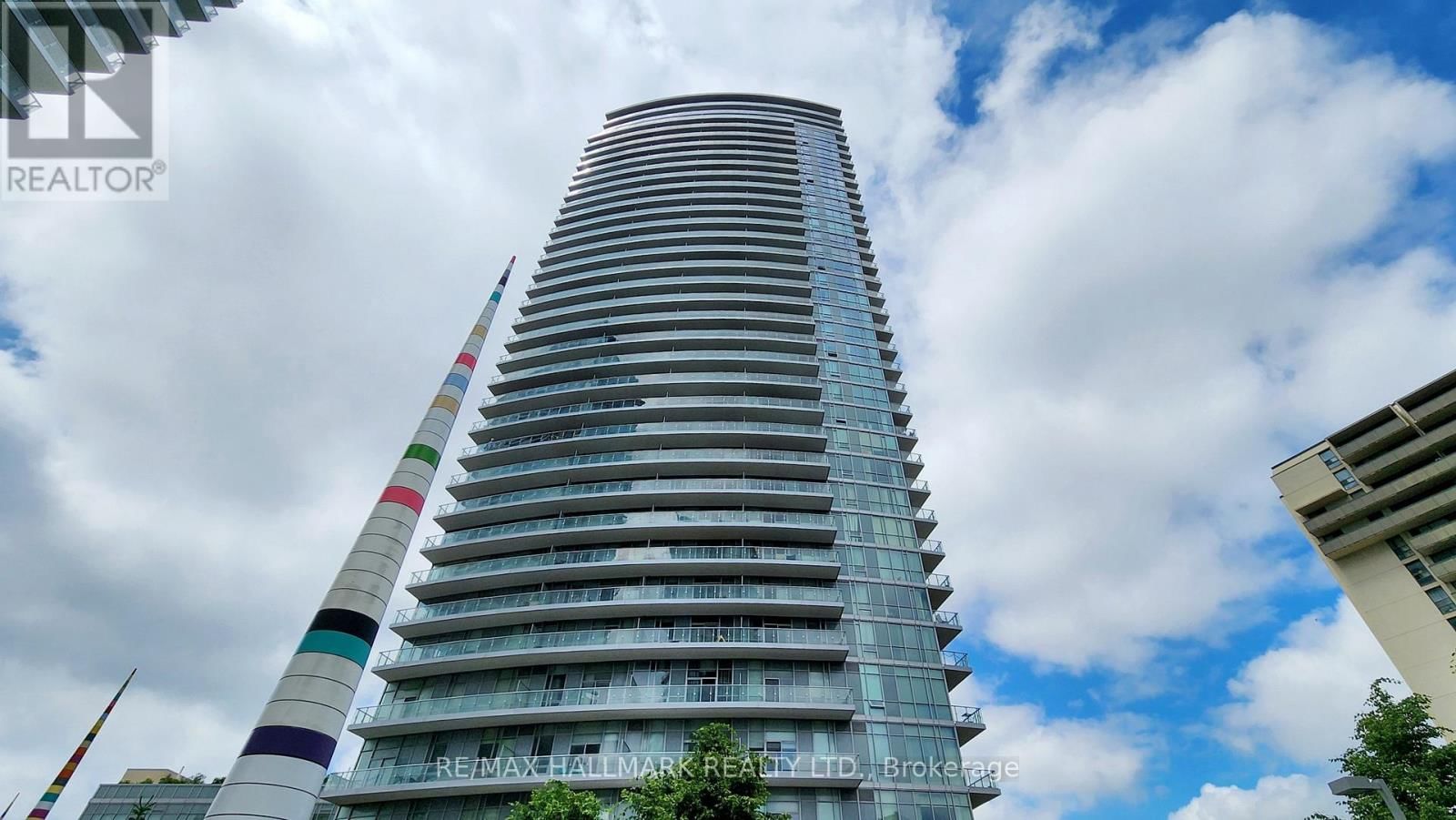 1402 - 70 FOREST MANOR ROAD Image 2