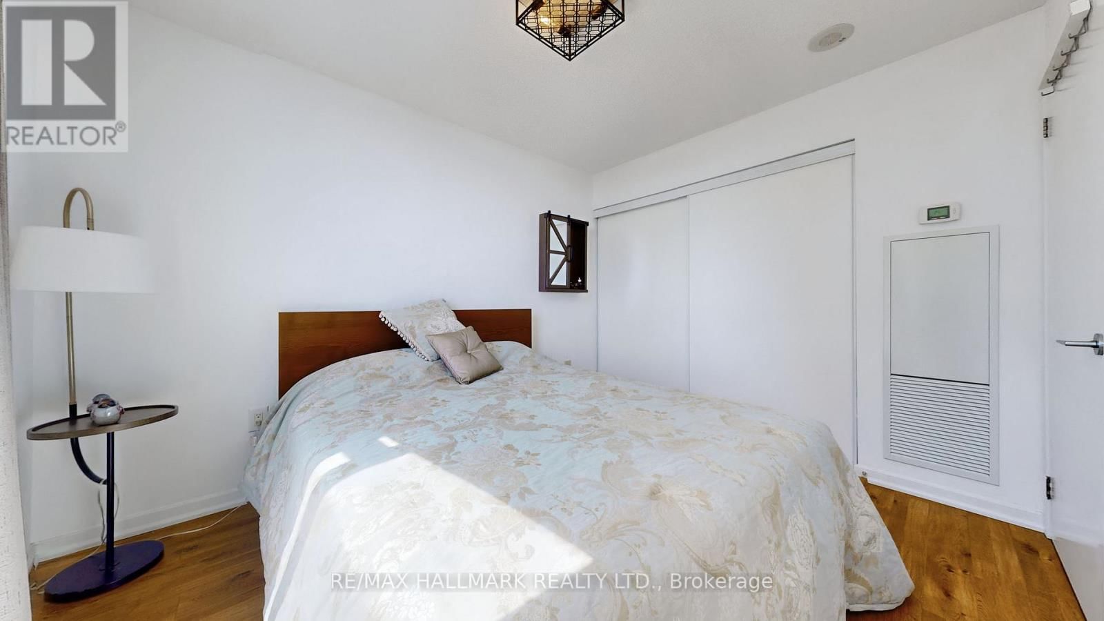 1402 - 70 FOREST MANOR ROAD Image 20