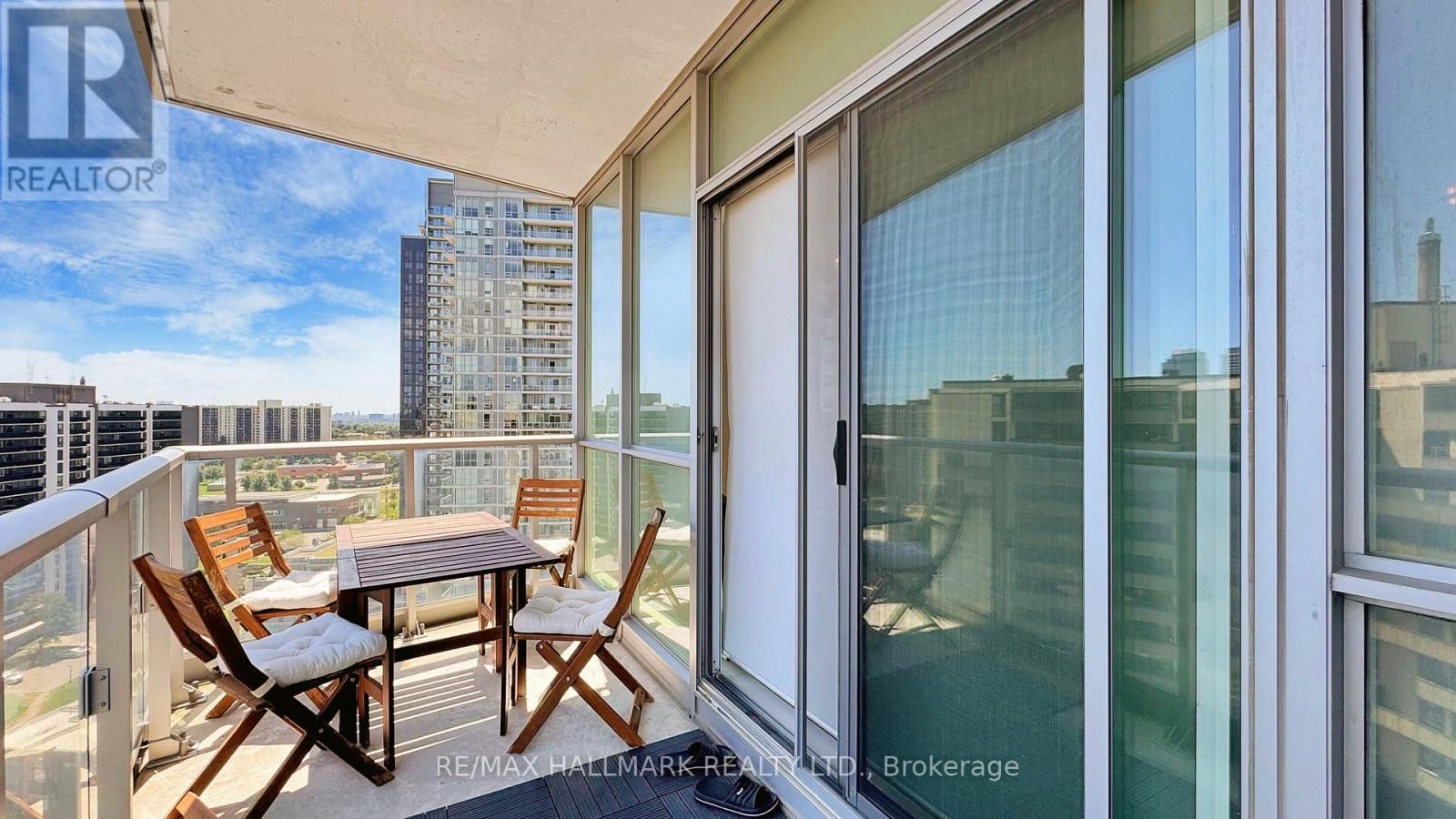 1402 - 70 FOREST MANOR ROAD Image 28