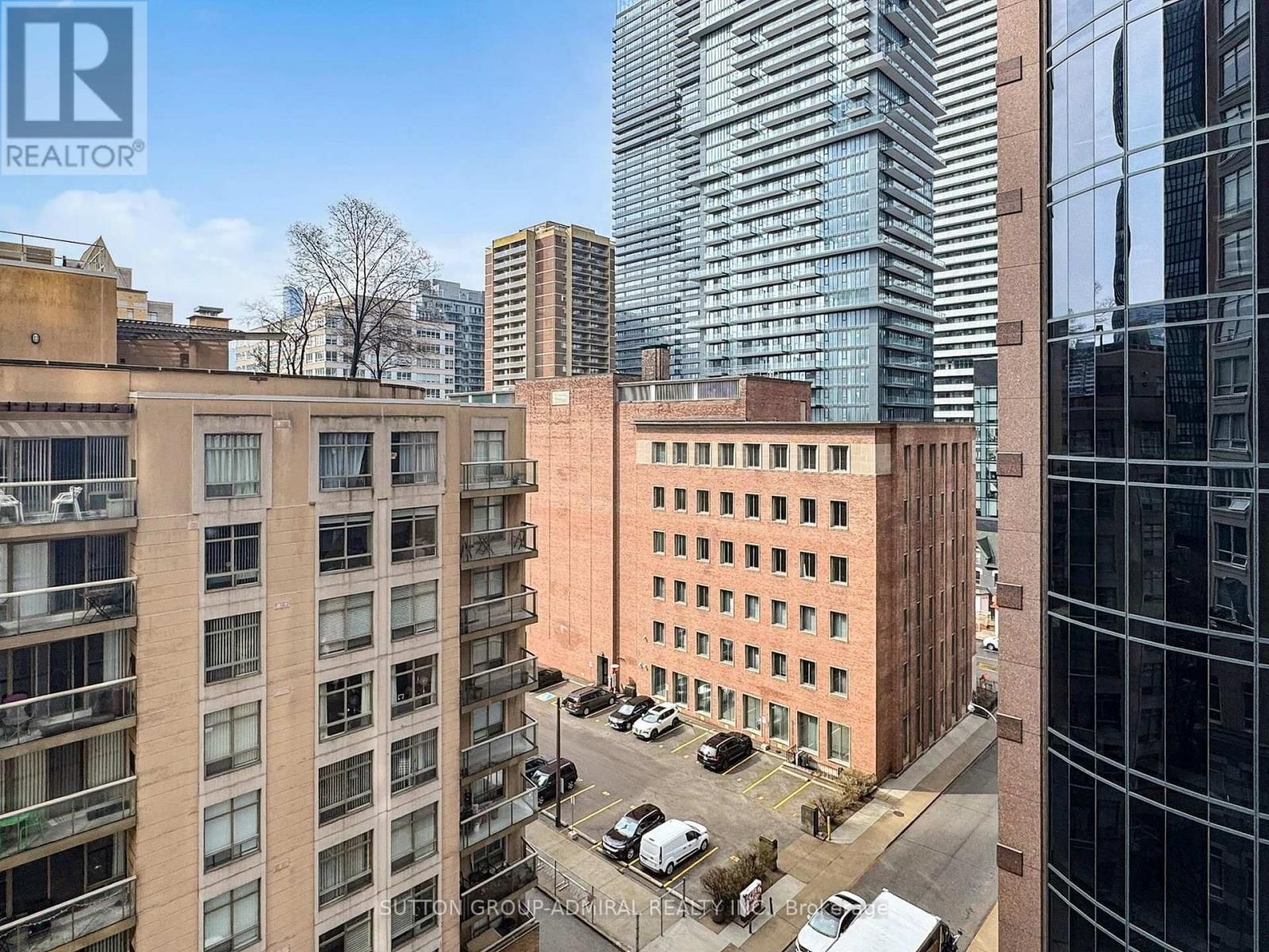 812 - 100 HAYDEN STREET Image 27