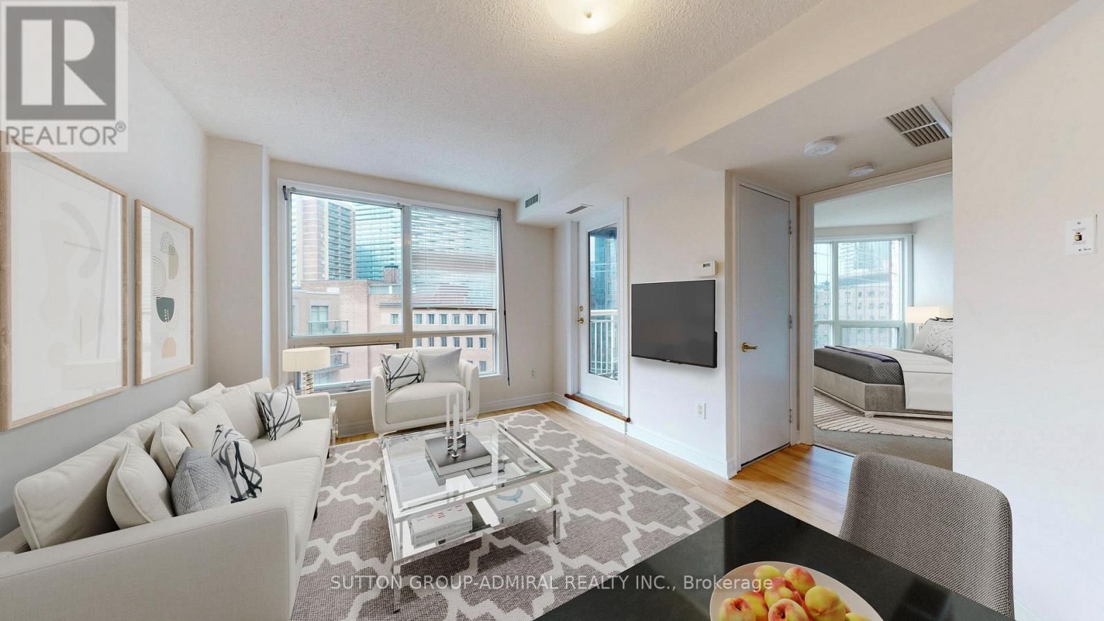 812 - 100 HAYDEN STREET Image 4