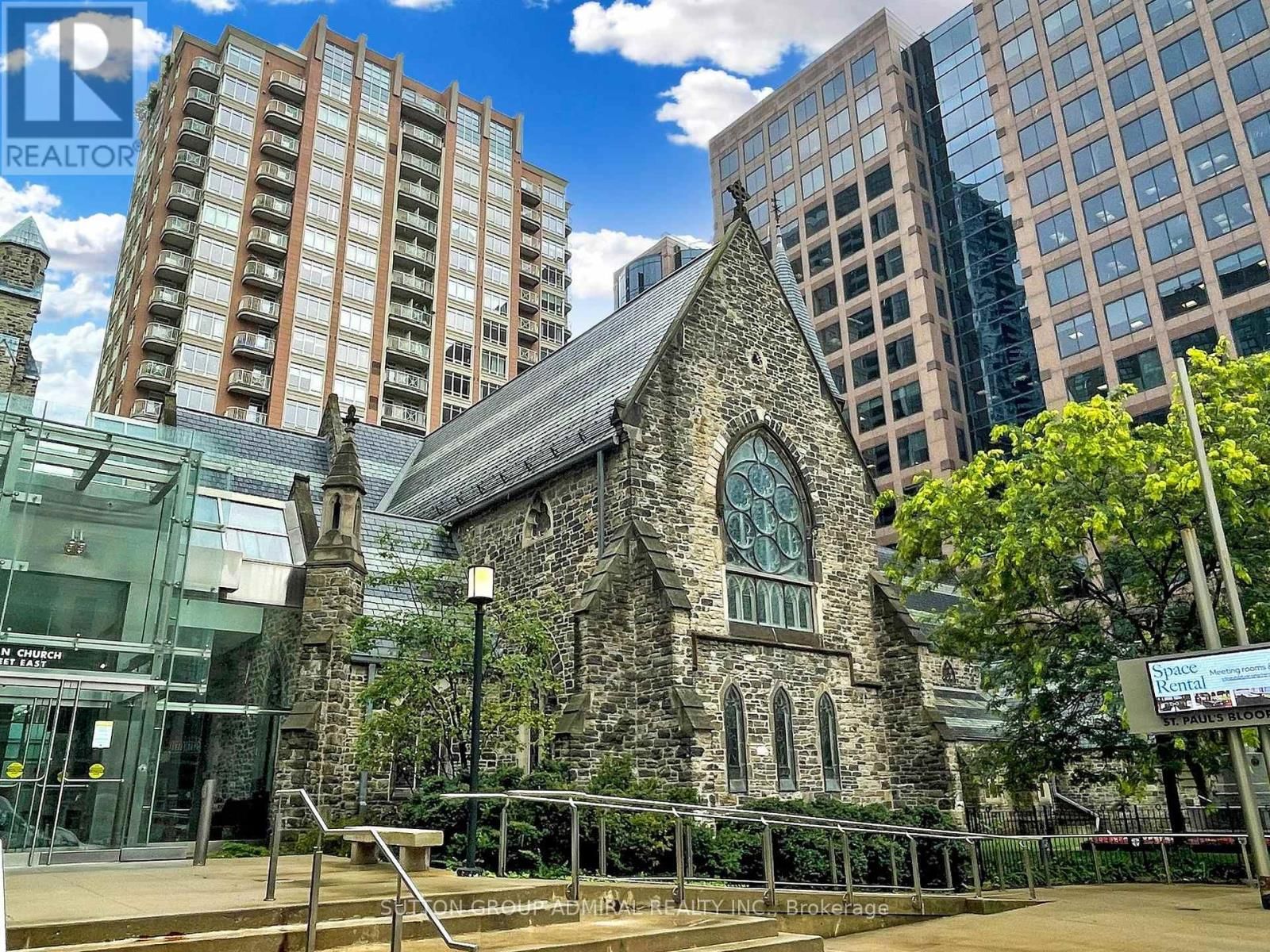 812 - 100 HAYDEN STREET Image 47