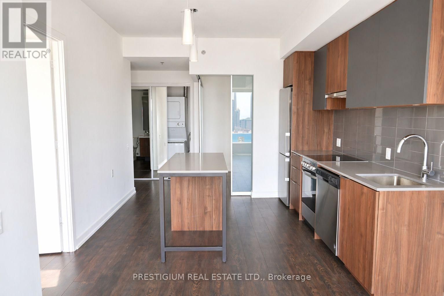 2401 - 203 COLLEGE STREET Image 3