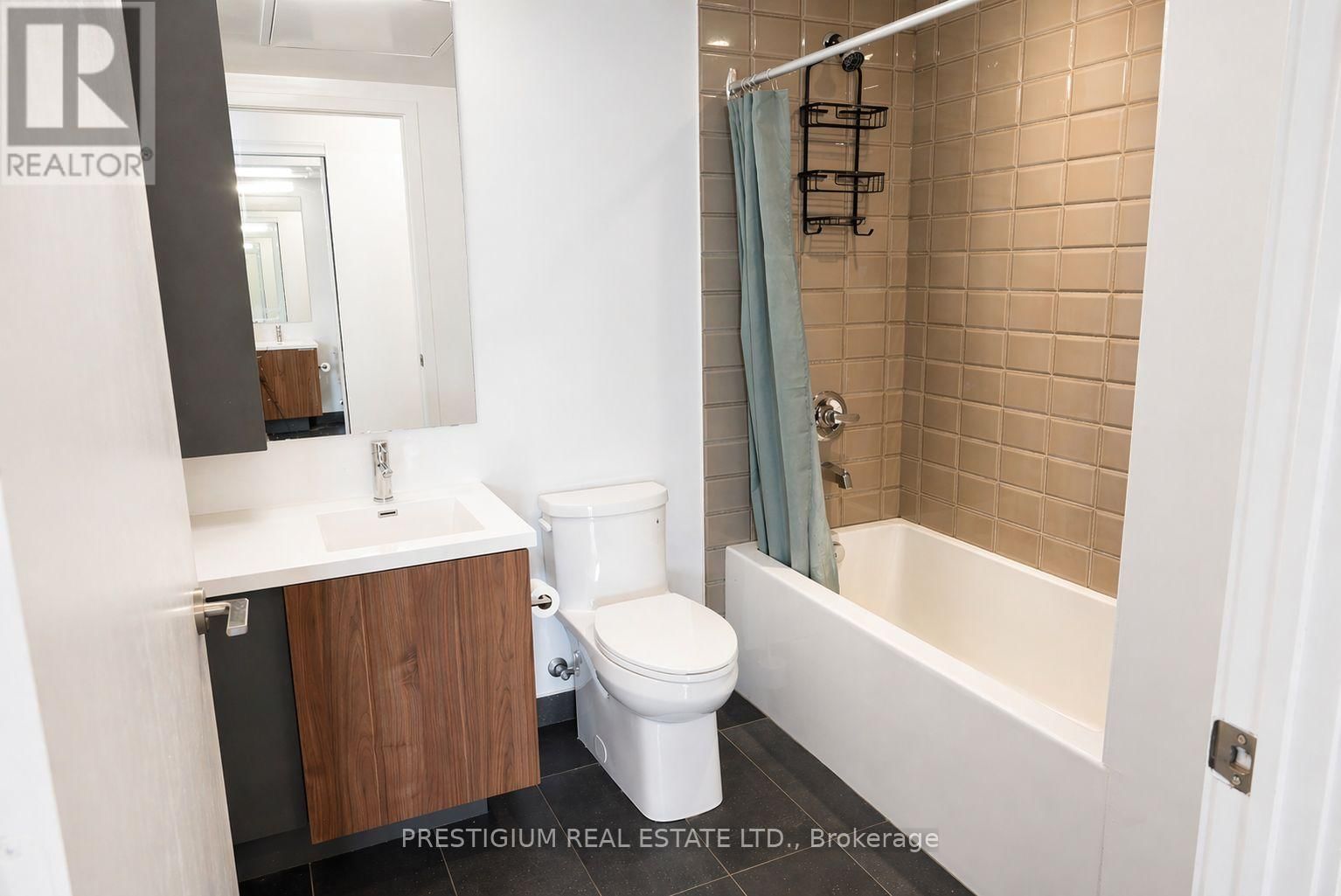 2401 - 203 COLLEGE STREET Image 7