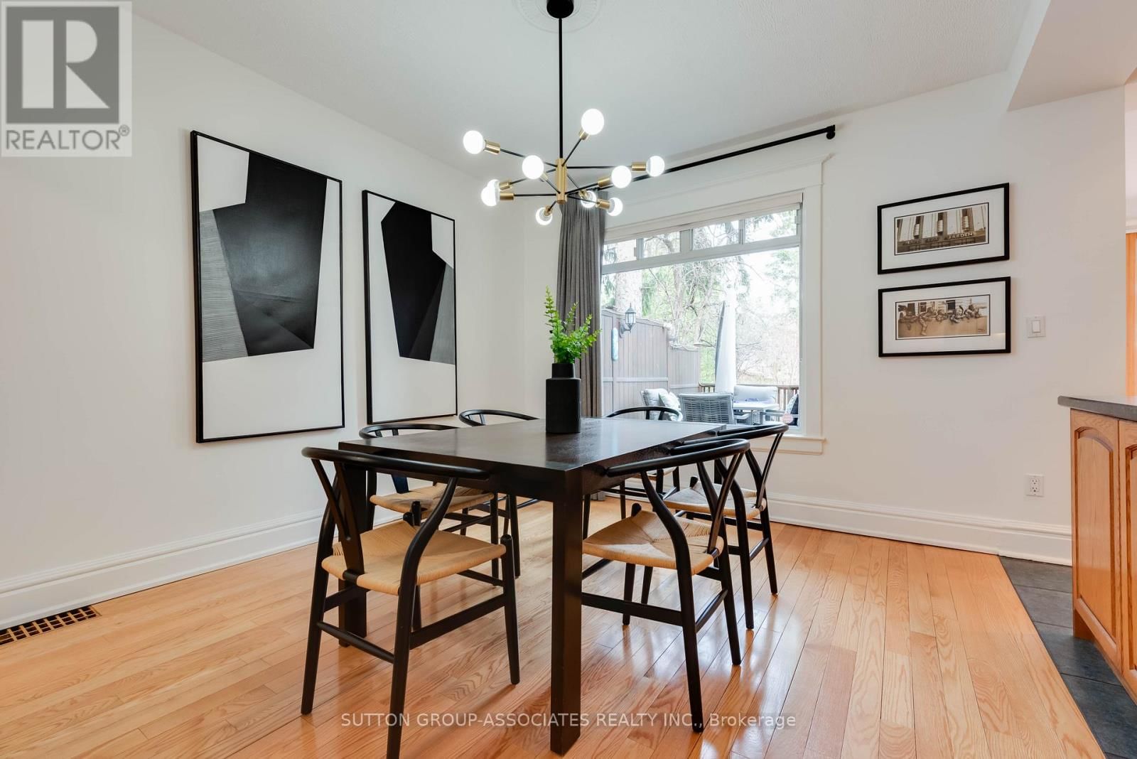 131 PINEWOOD AVENUE Image 10