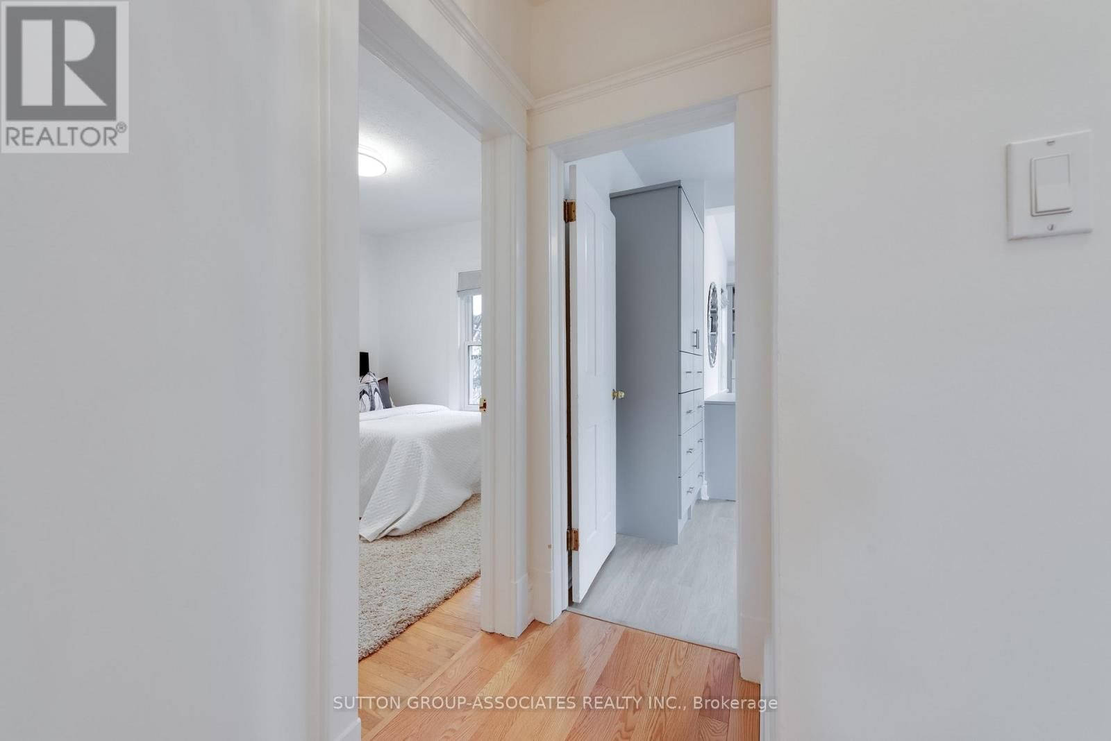 131 PINEWOOD AVENUE Image 23