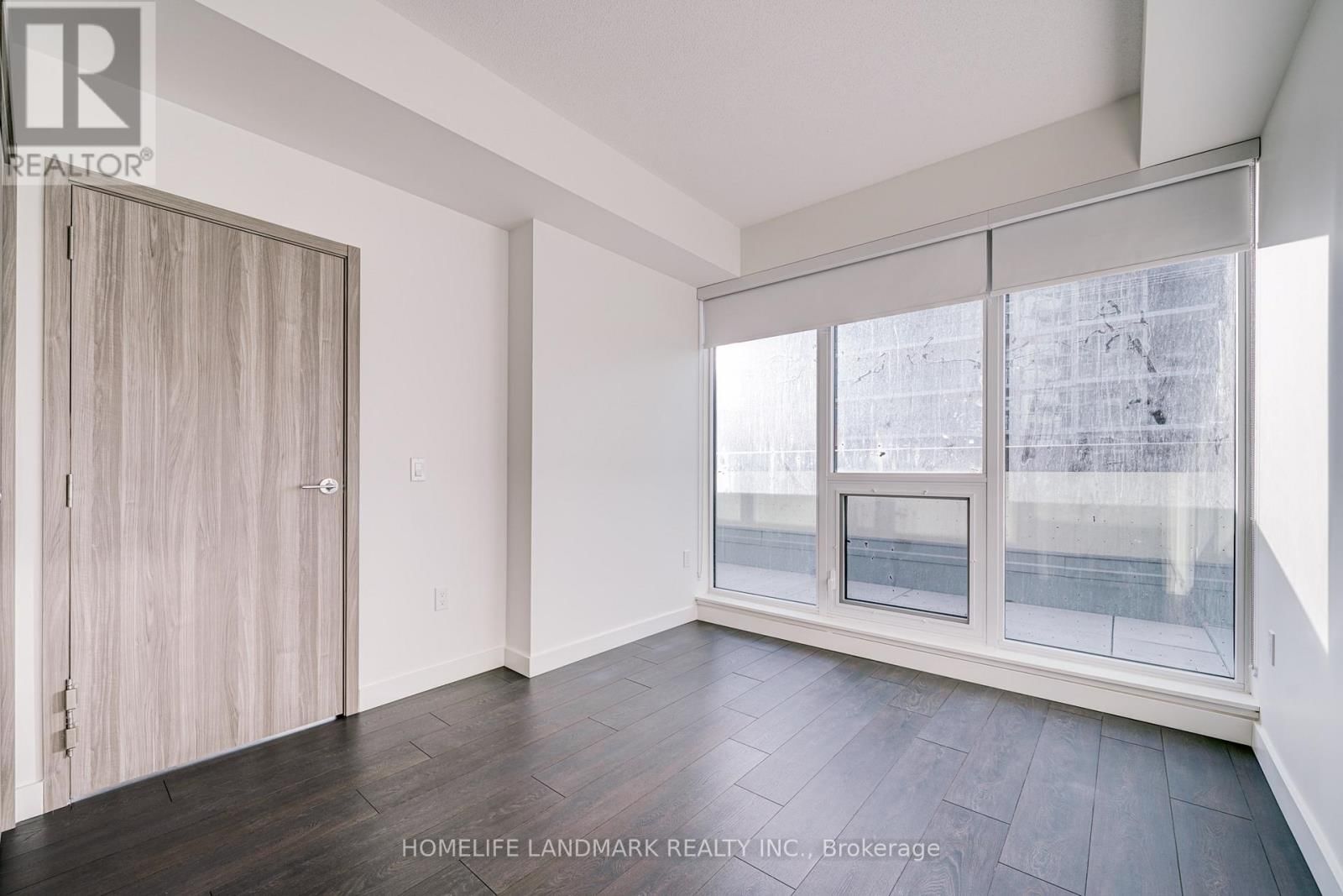 303 - 95 MCMAHON DRIVE Image 27