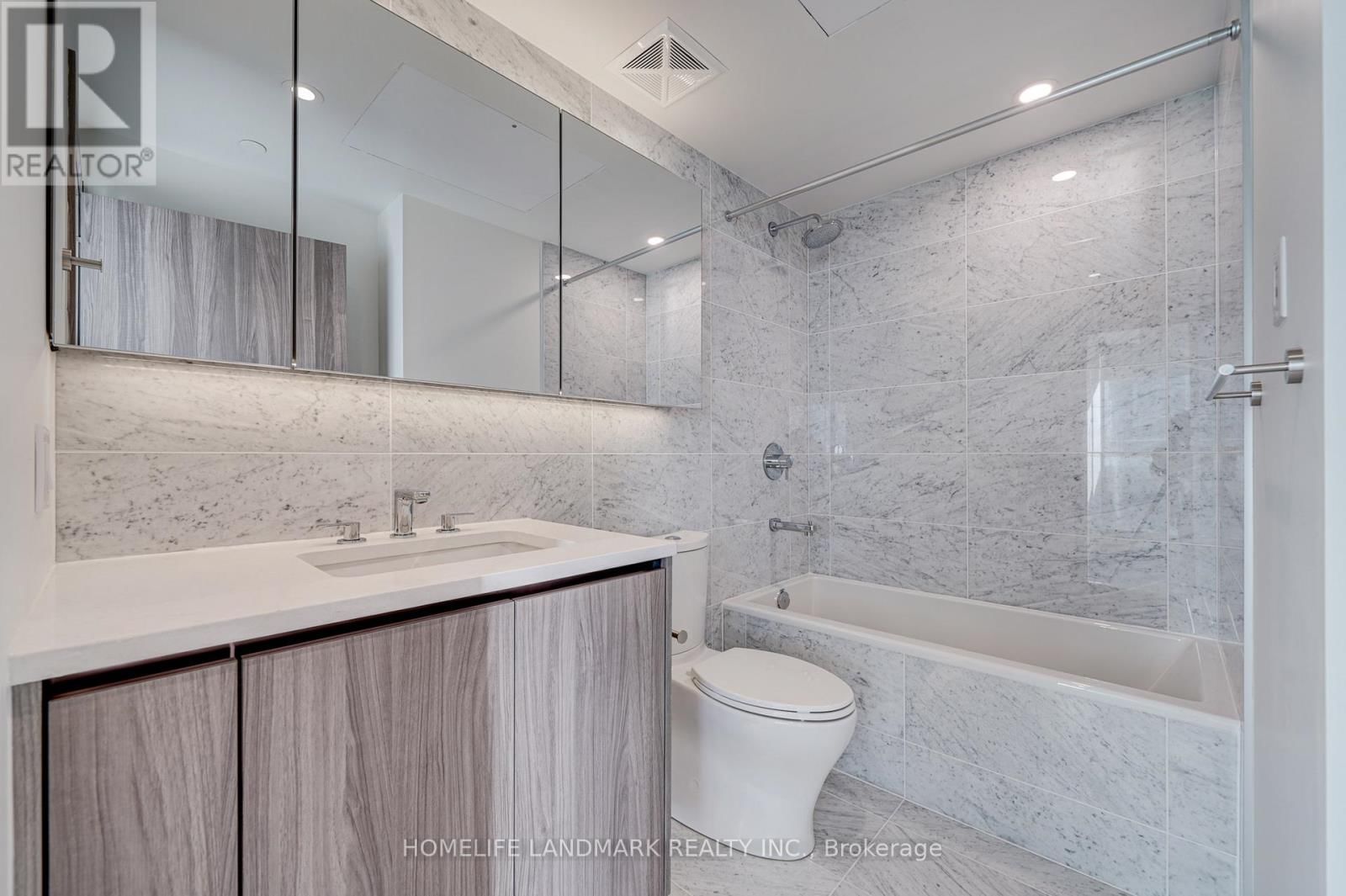 303 - 95 MCMAHON DRIVE Image 29