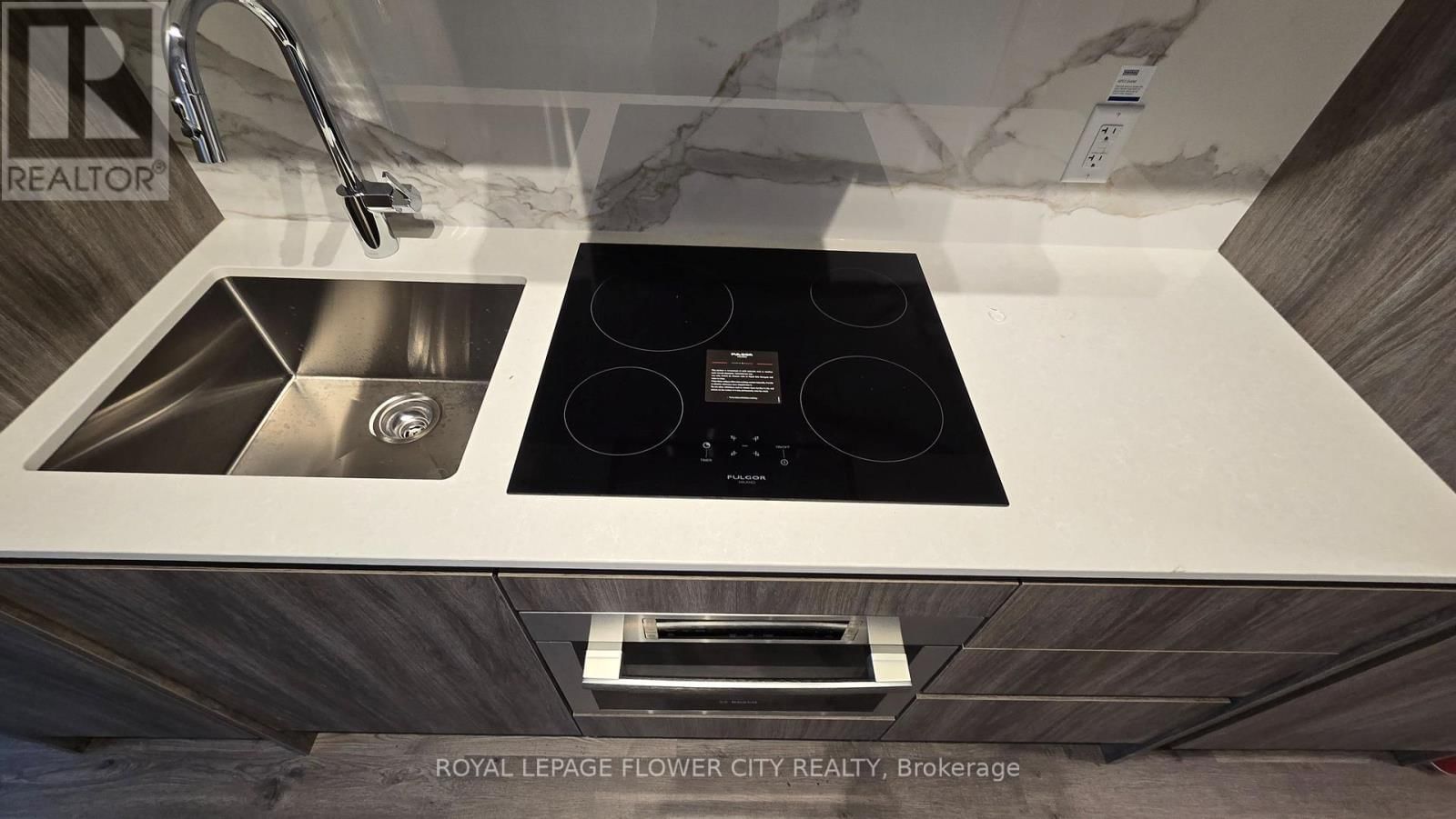 1915 - 180 FRONT STREET EAST Image 4