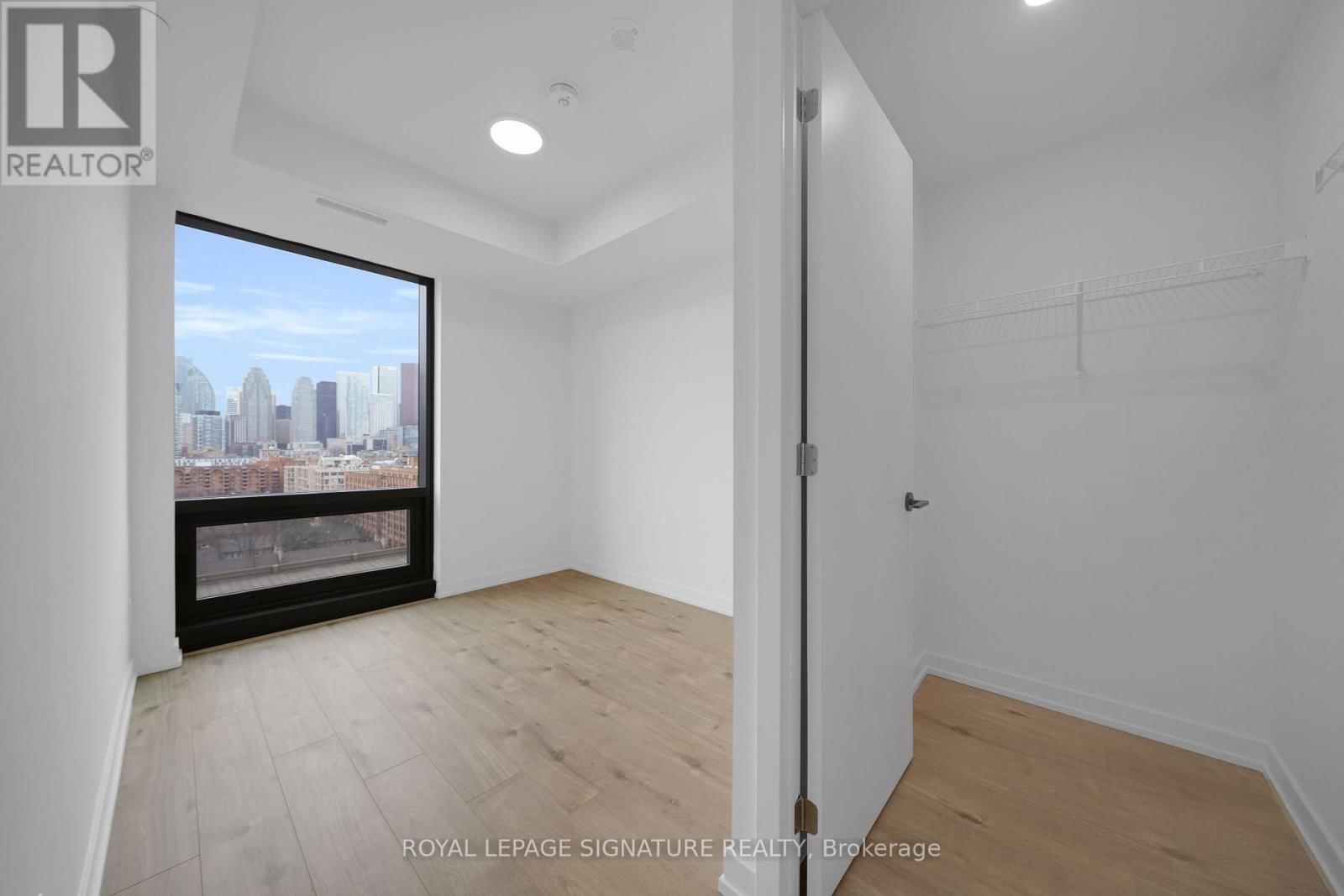 1104 - 35 PARLIAMENT STREET Image 10