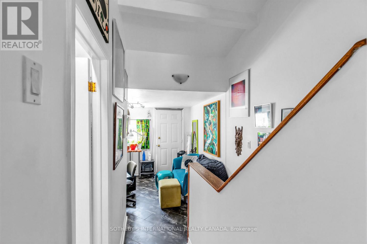 243 GERRARD STREET EAST Image 25