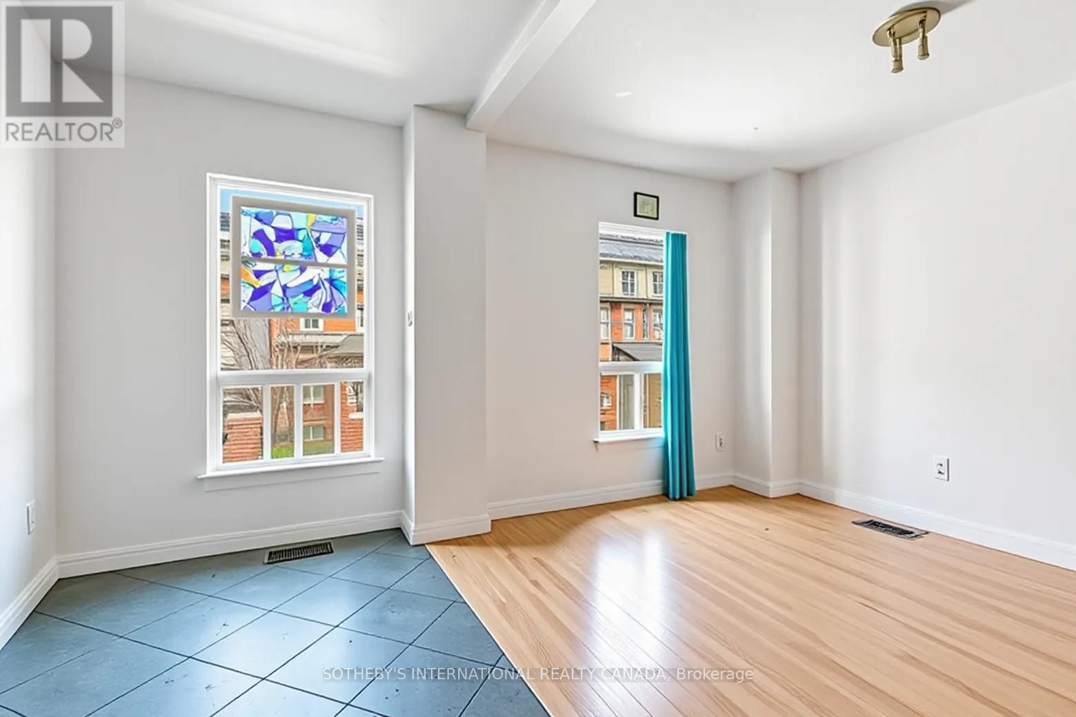 243 GERRARD STREET EAST Image 29