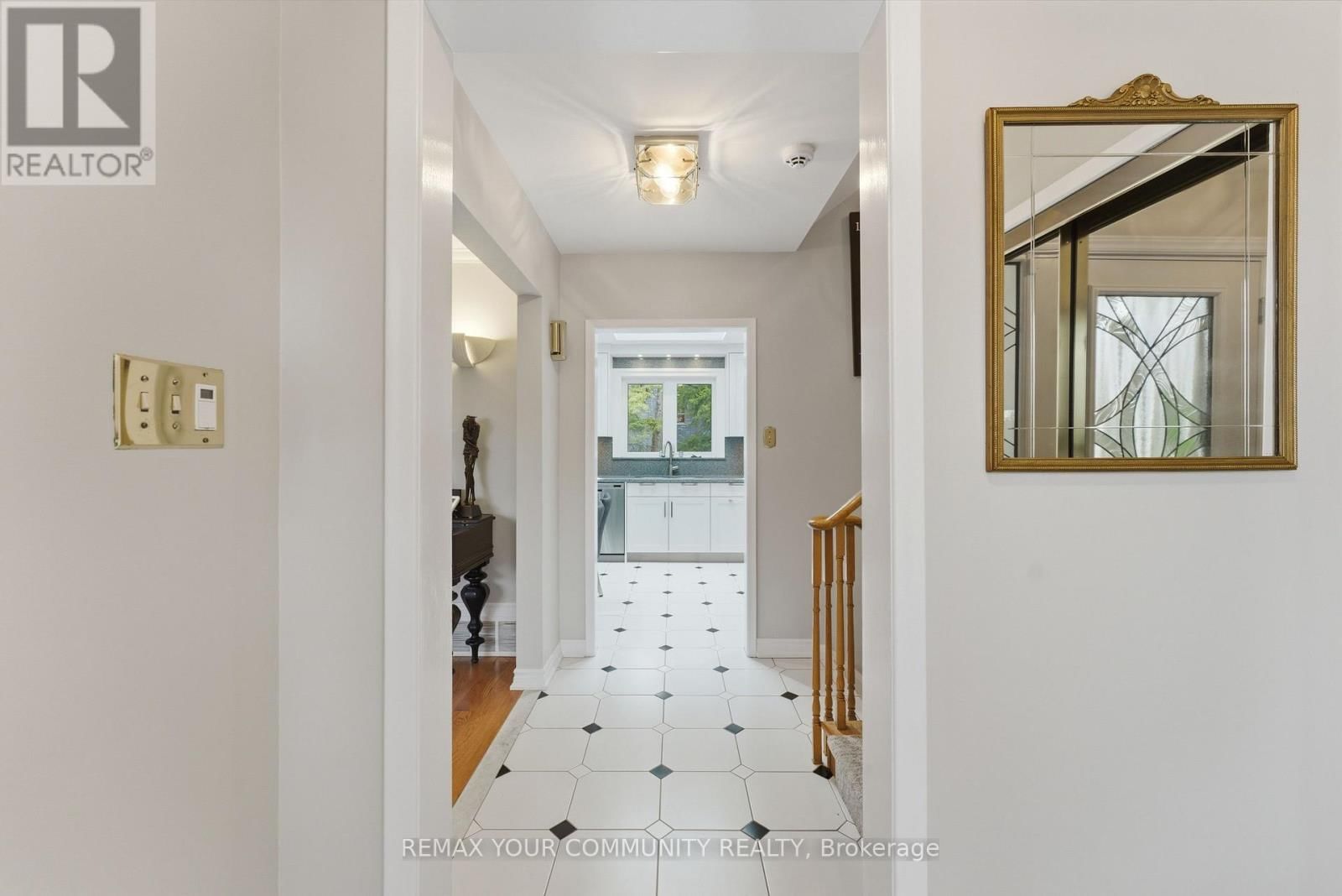 22 MARATHON CRESCENT Image 4