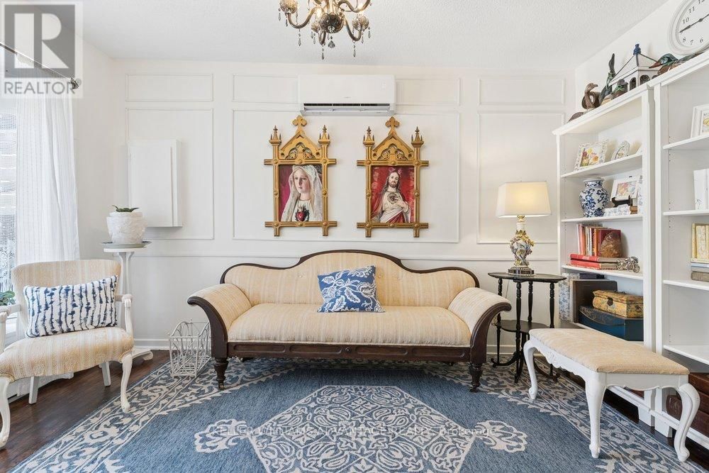 186 CEDRIC AVENUE Image 3