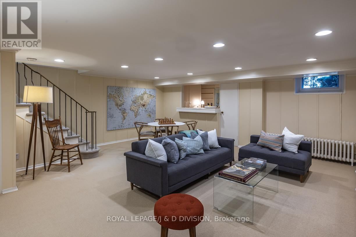 17 PARKWOOD AVENUE Image 44