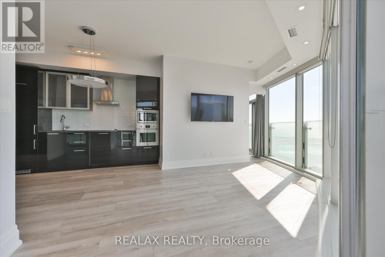 4007 - 12 YORK STREET Image 12