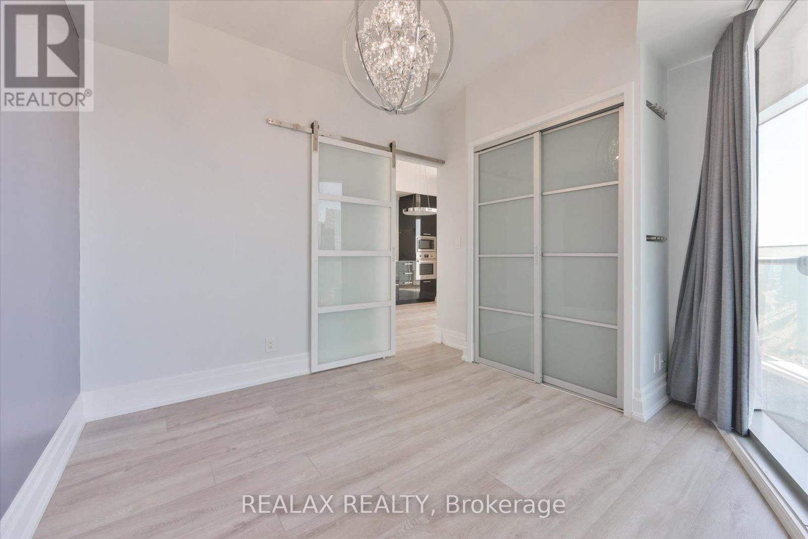 4007 - 12 YORK STREET Image 20