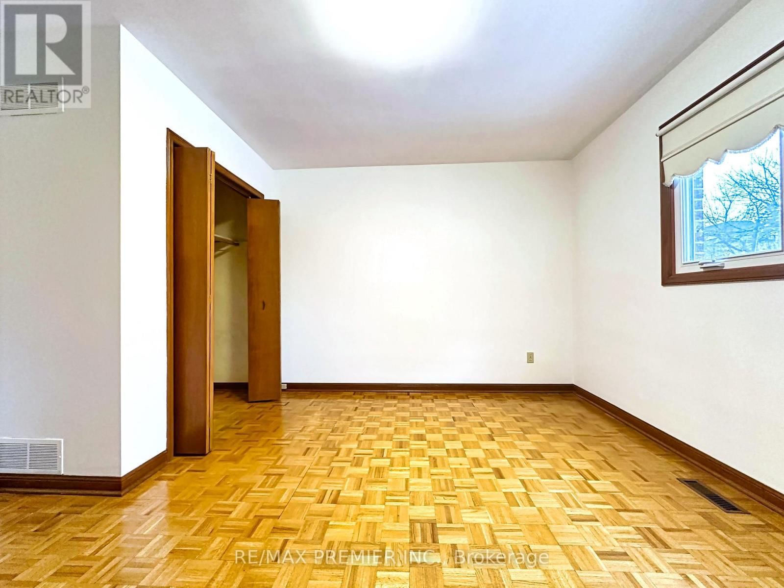 Main - 56 FAIRCHILD AVENUE Image 22