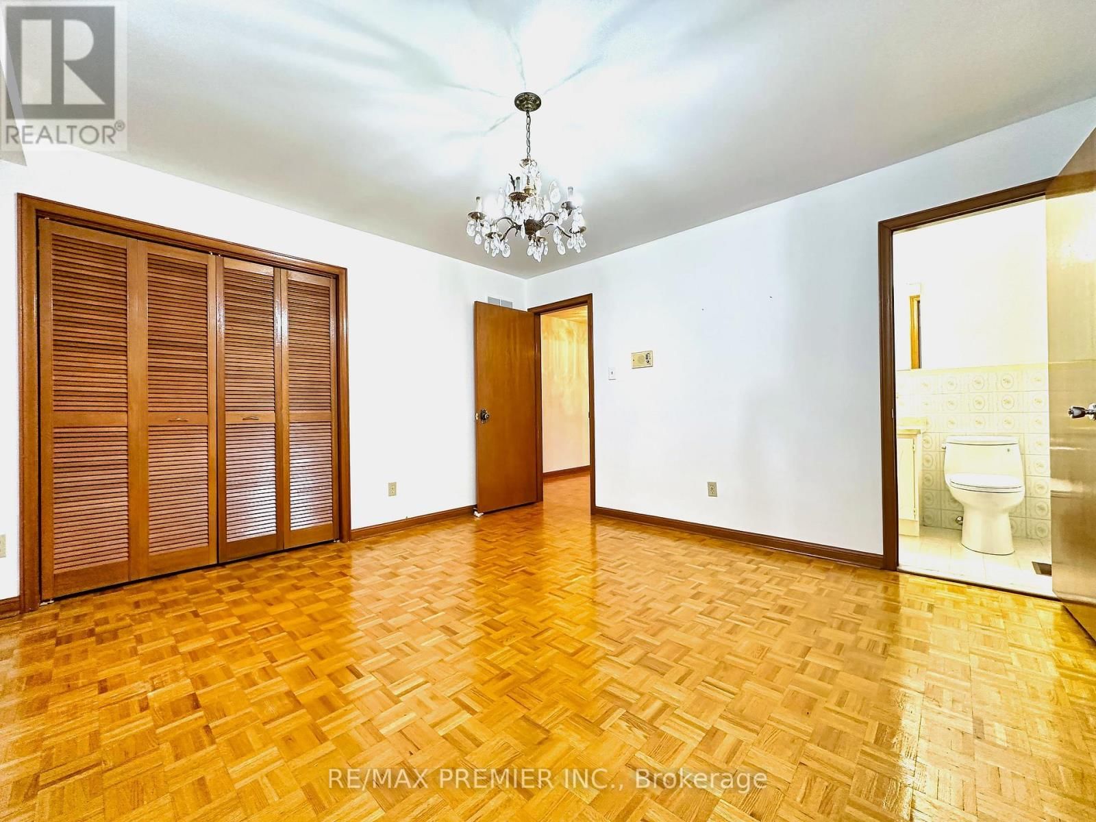 Main - 56 FAIRCHILD AVENUE Image 31