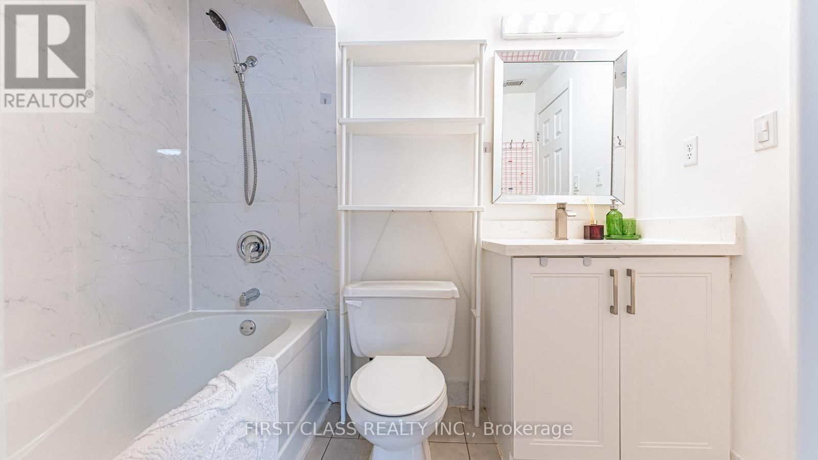 102 JENNY WRENWAY WAY Image 12