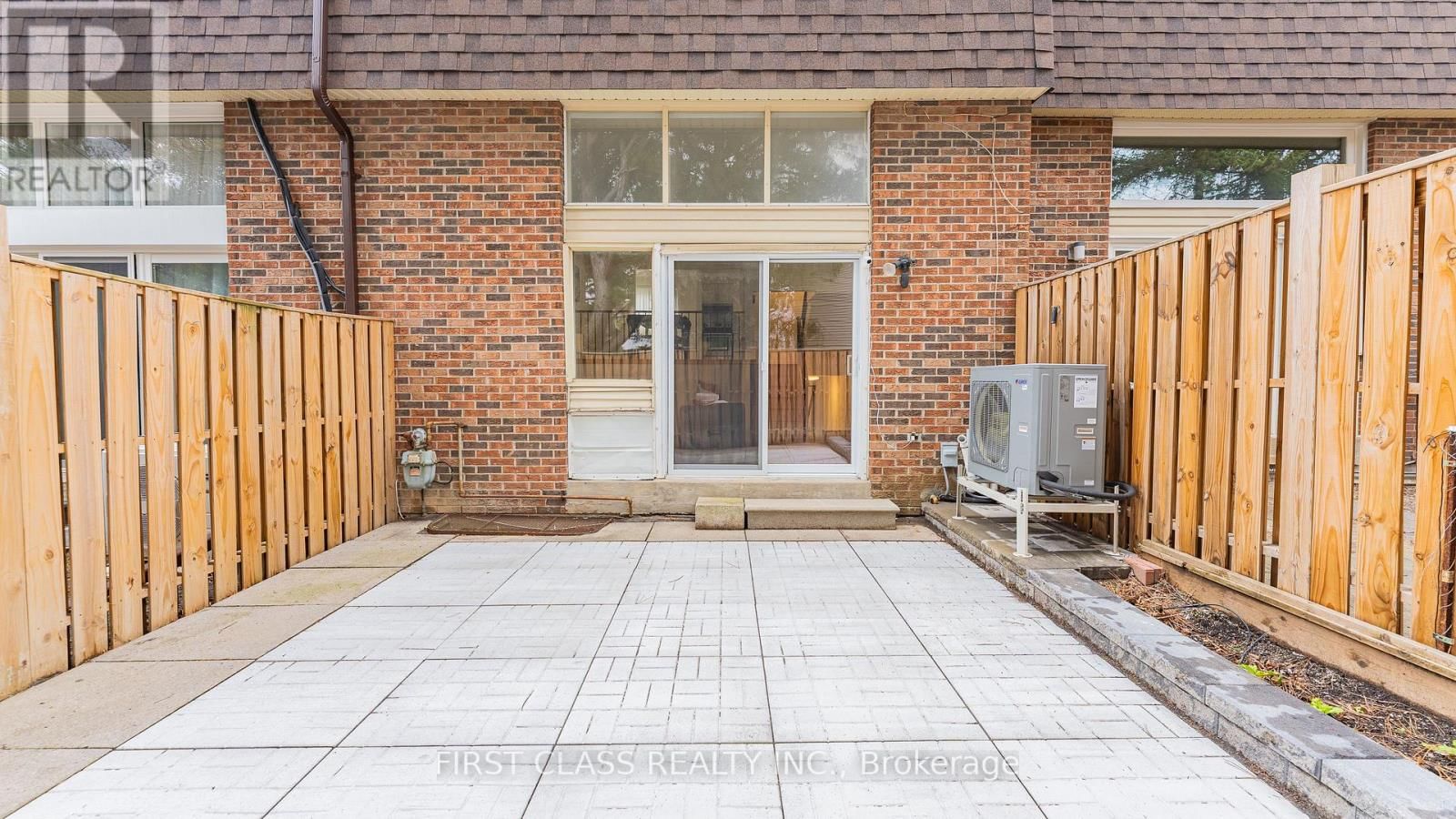 102 JENNY WRENWAY WAY Image 25