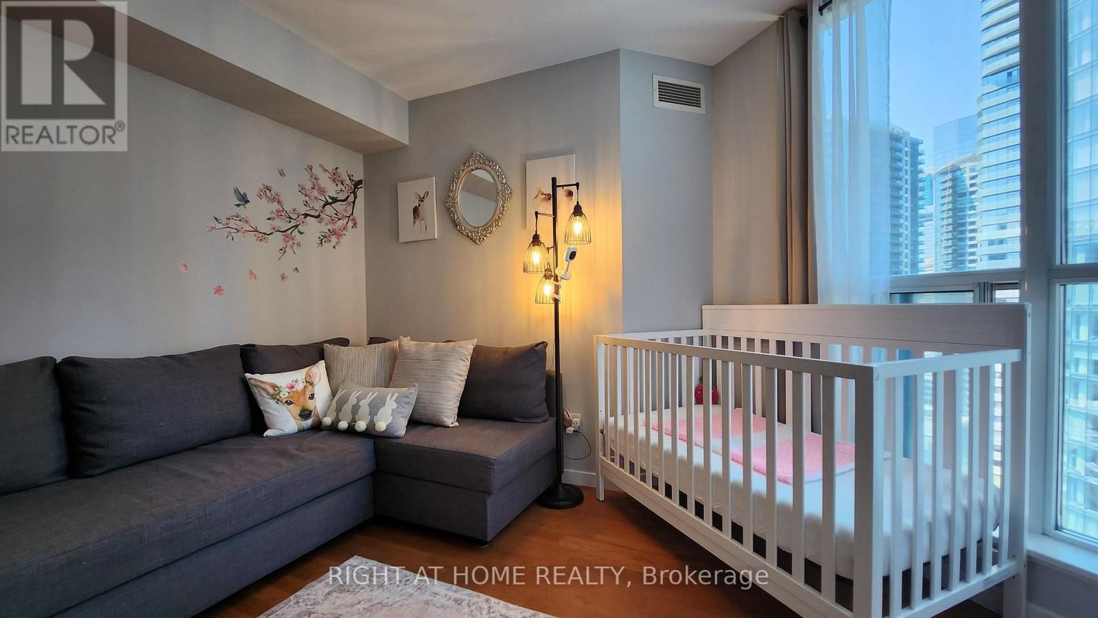 1912 - 8 YORK STREET Image 18