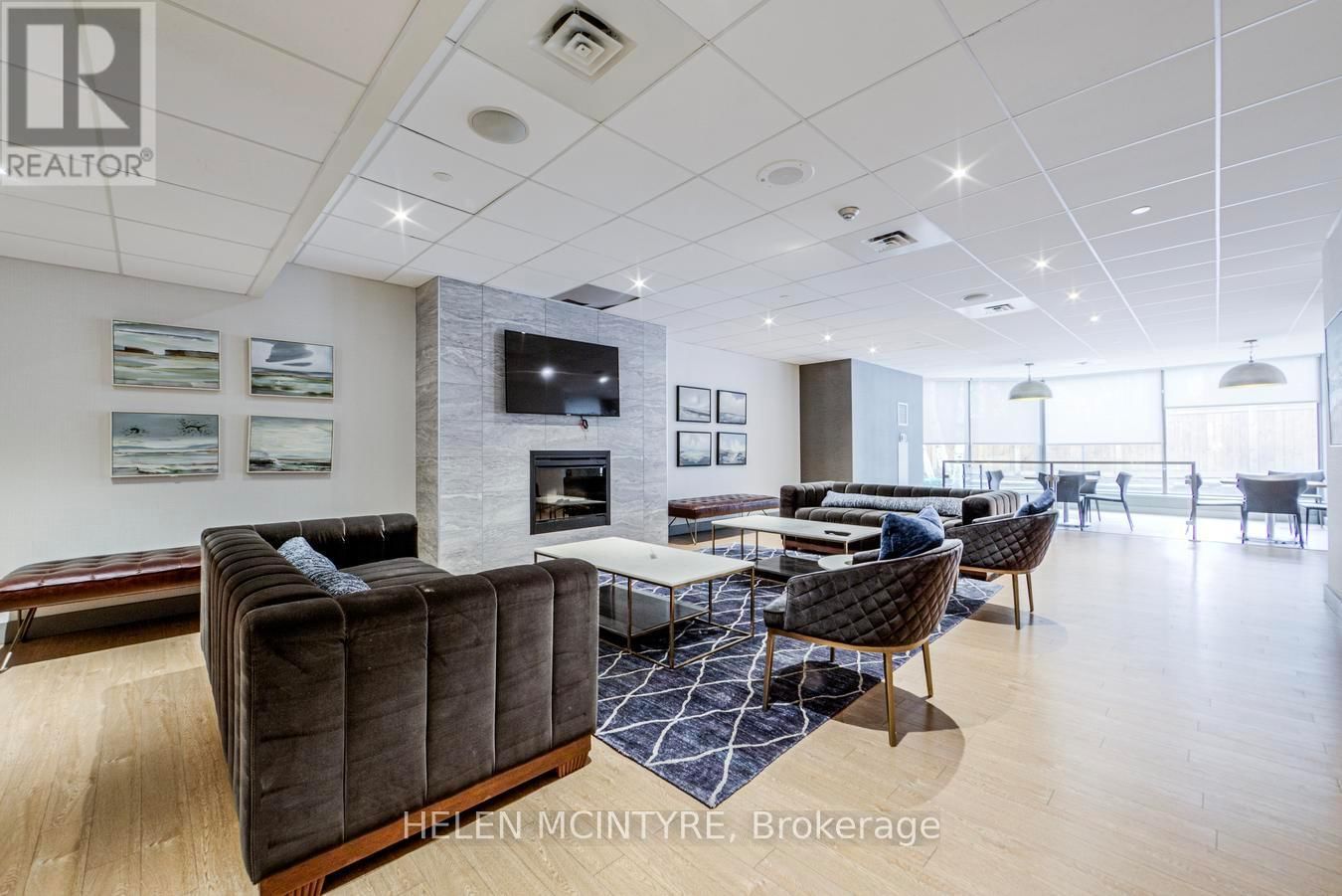 222 - 955 MILLWOOD ROAD Image 27