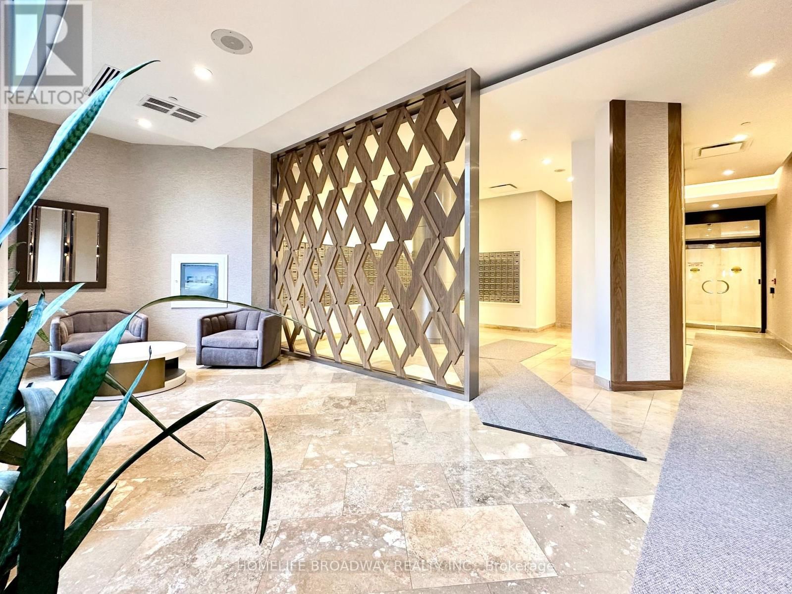 521 - 15 NORTHTOWN WAY Image 38