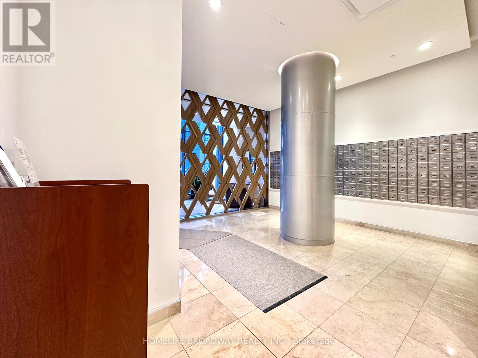 521 - 15 NORTHTOWN WAY Image 39