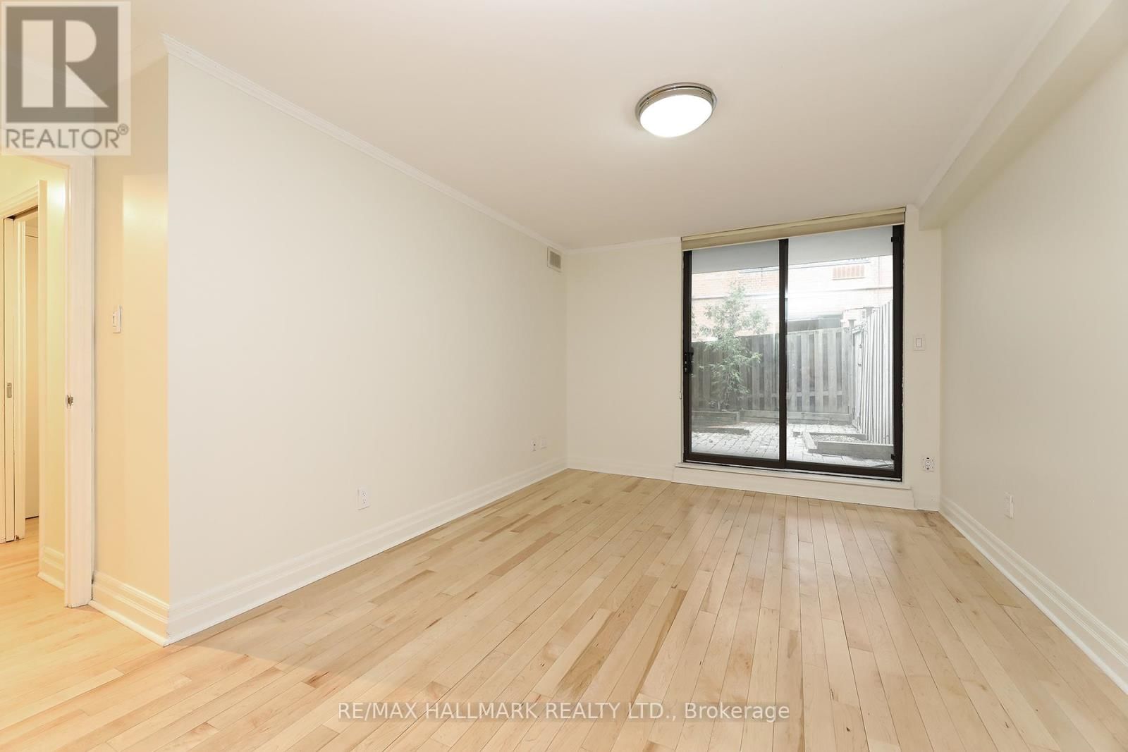 106 - 212 ST. GEORGE STREET Image 23