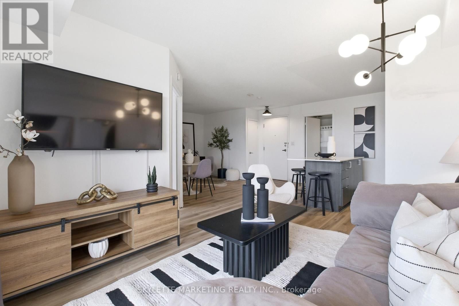 701 - 801 SHEPPARD AVENUE WEST Image 12