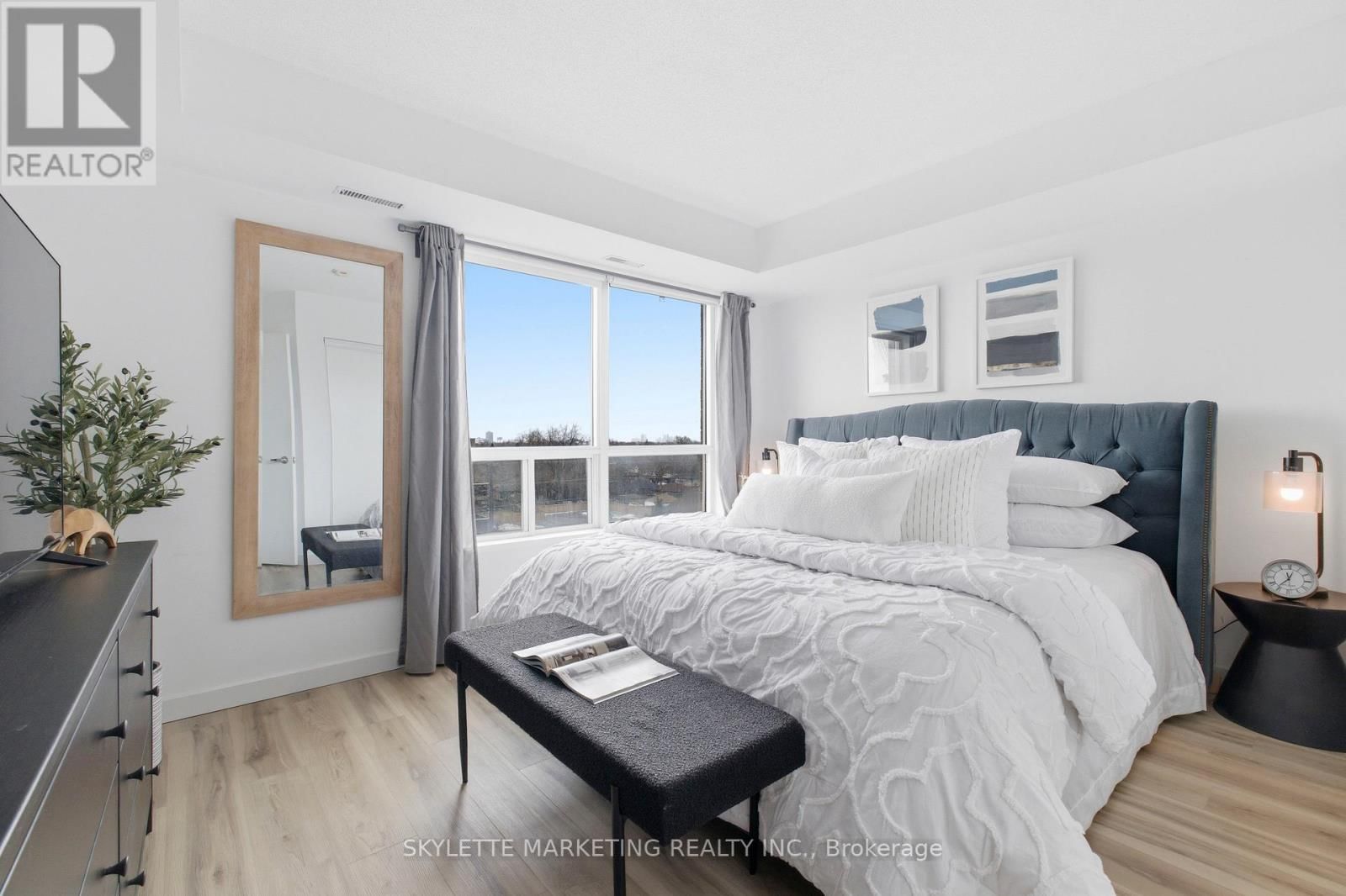 701 - 801 SHEPPARD AVENUE WEST Image 19