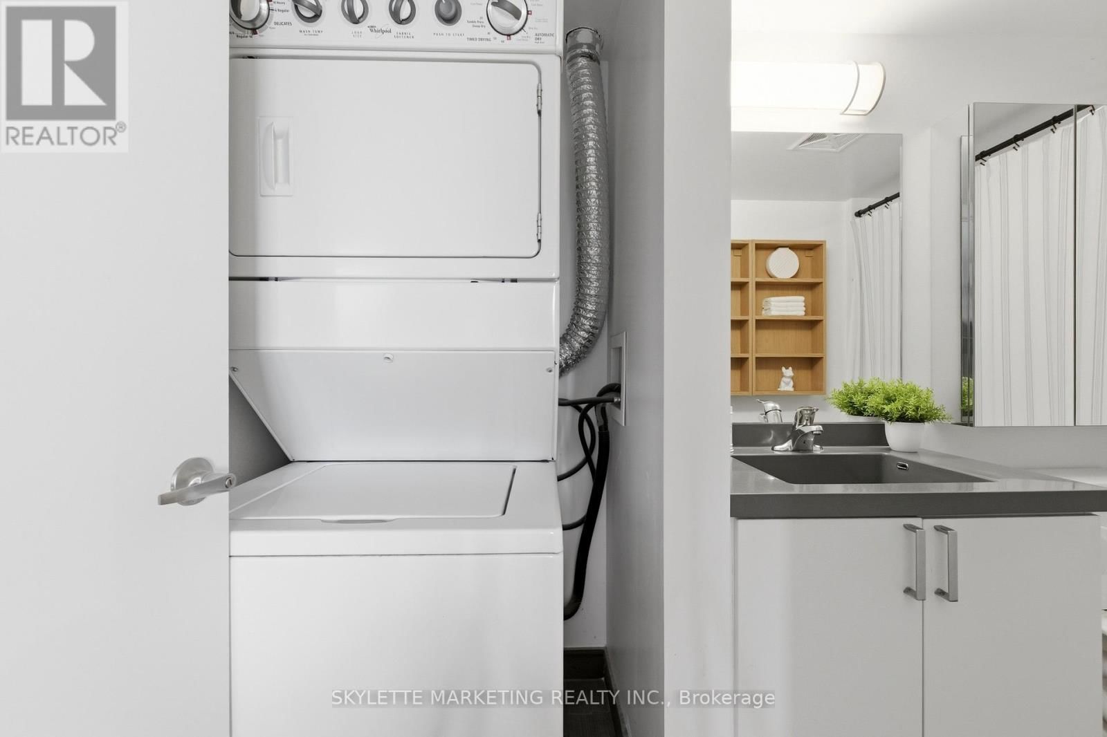 701 - 801 SHEPPARD AVENUE WEST Image 23