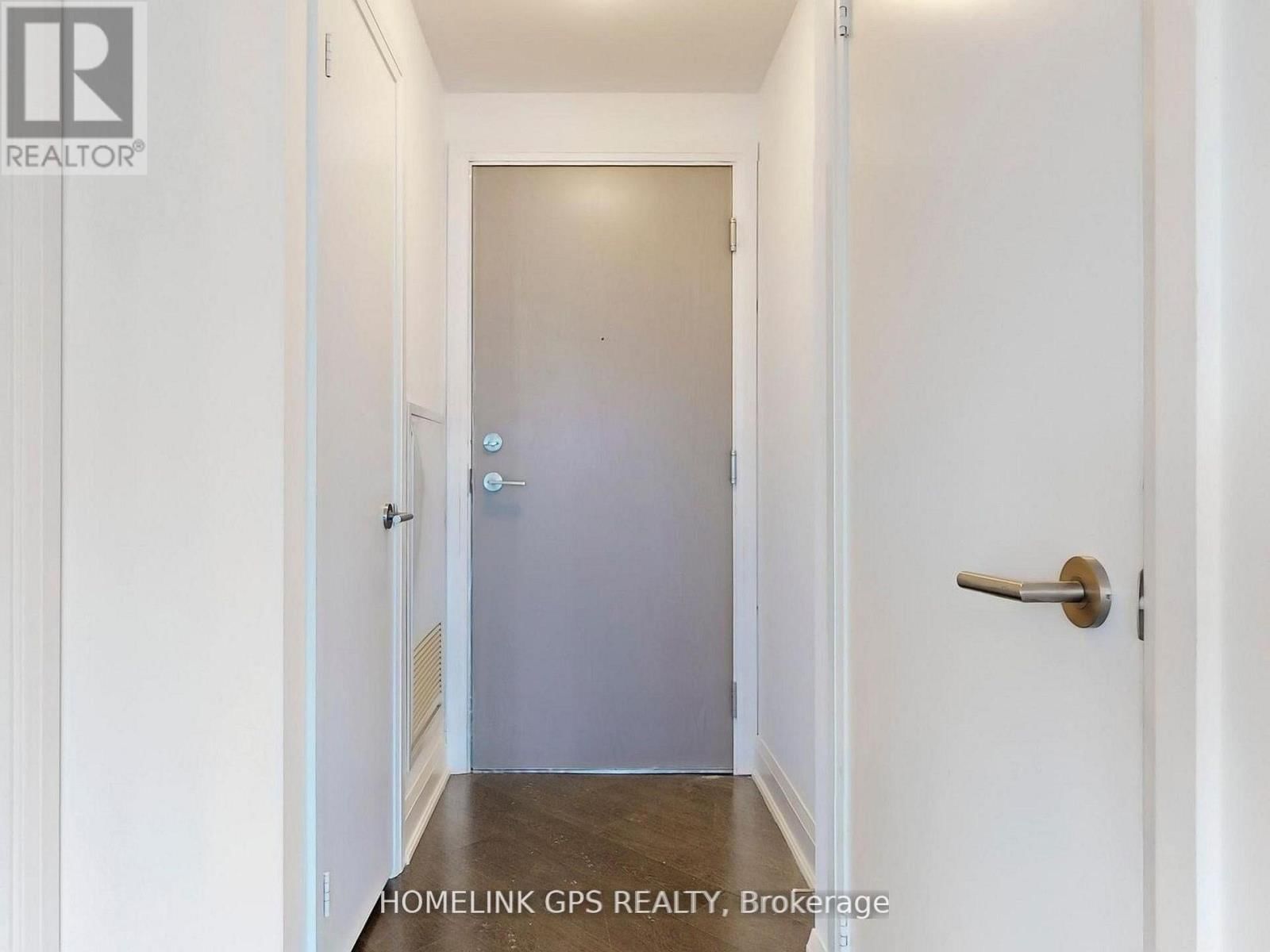 1505 - 160 VANDERHOOF AVENUE Image 10