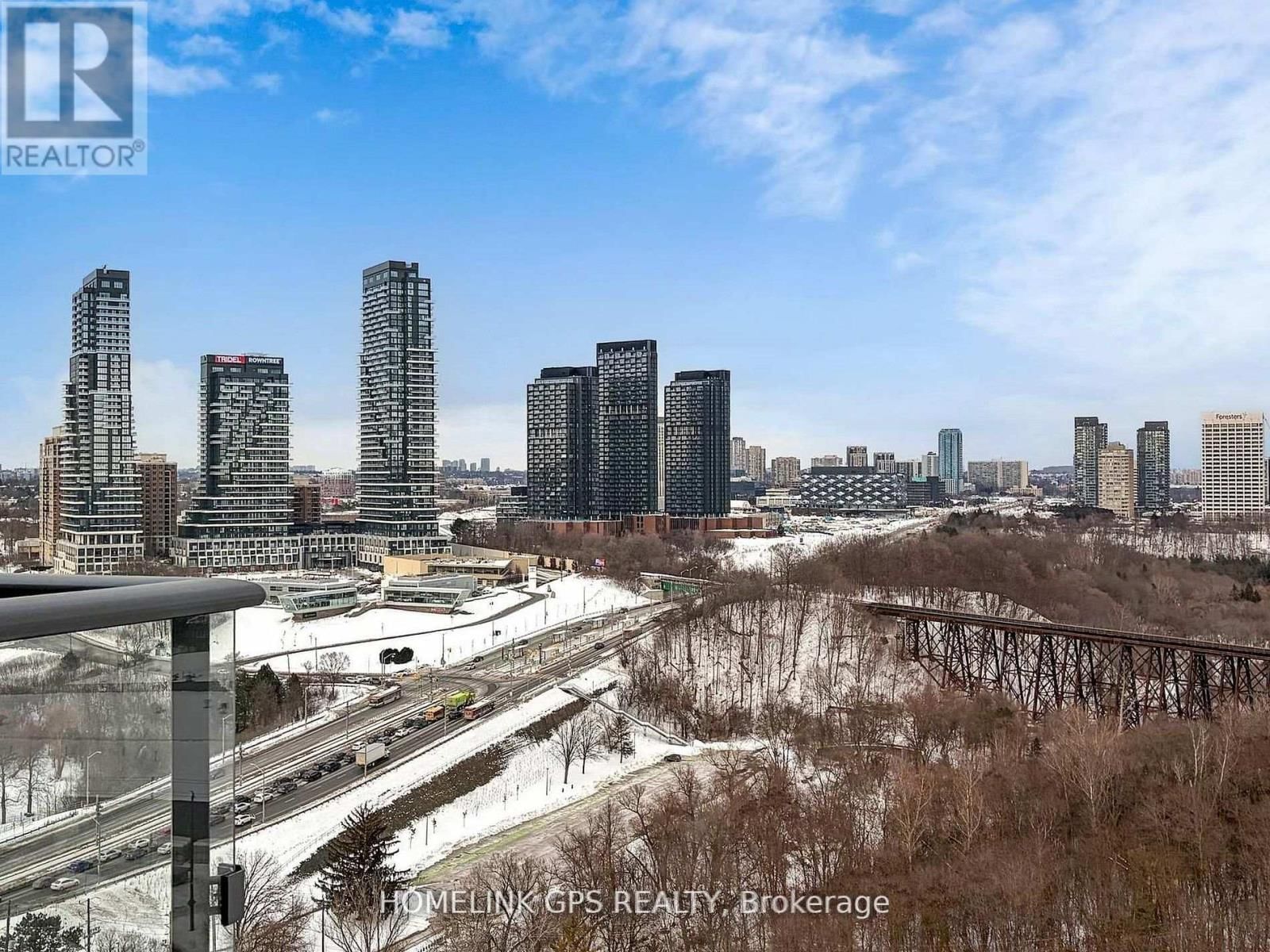 1505 - 160 VANDERHOOF AVENUE Image 18