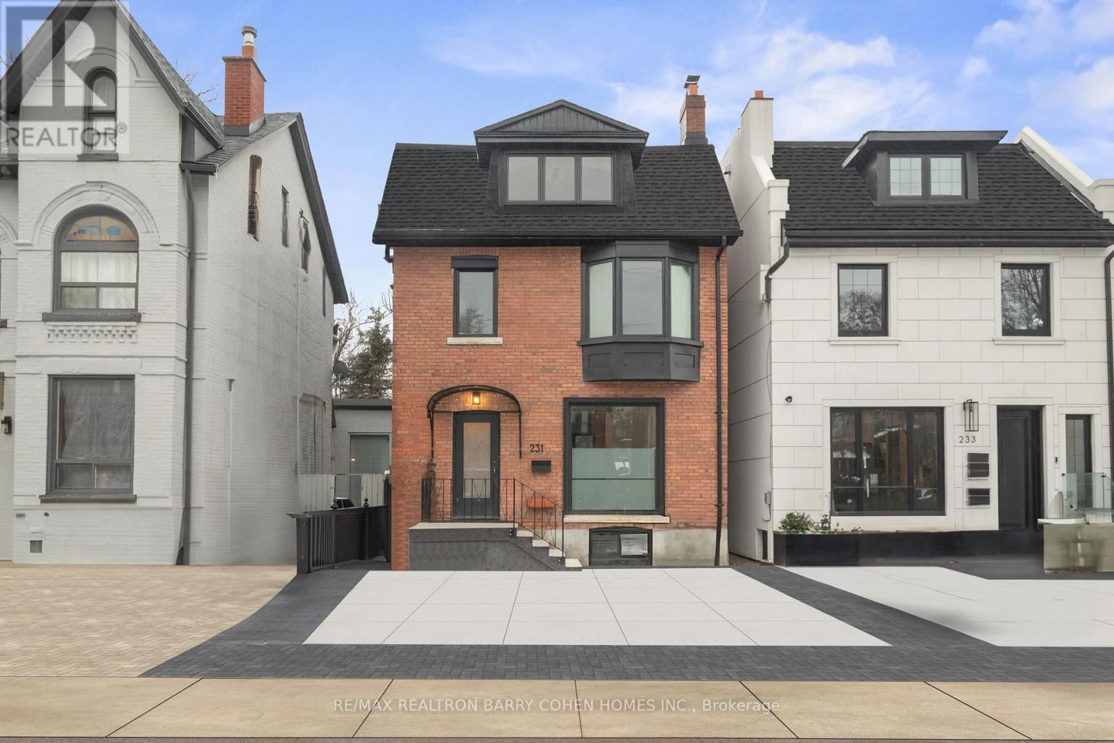 231 MACPHERSON AVENUE Image 1