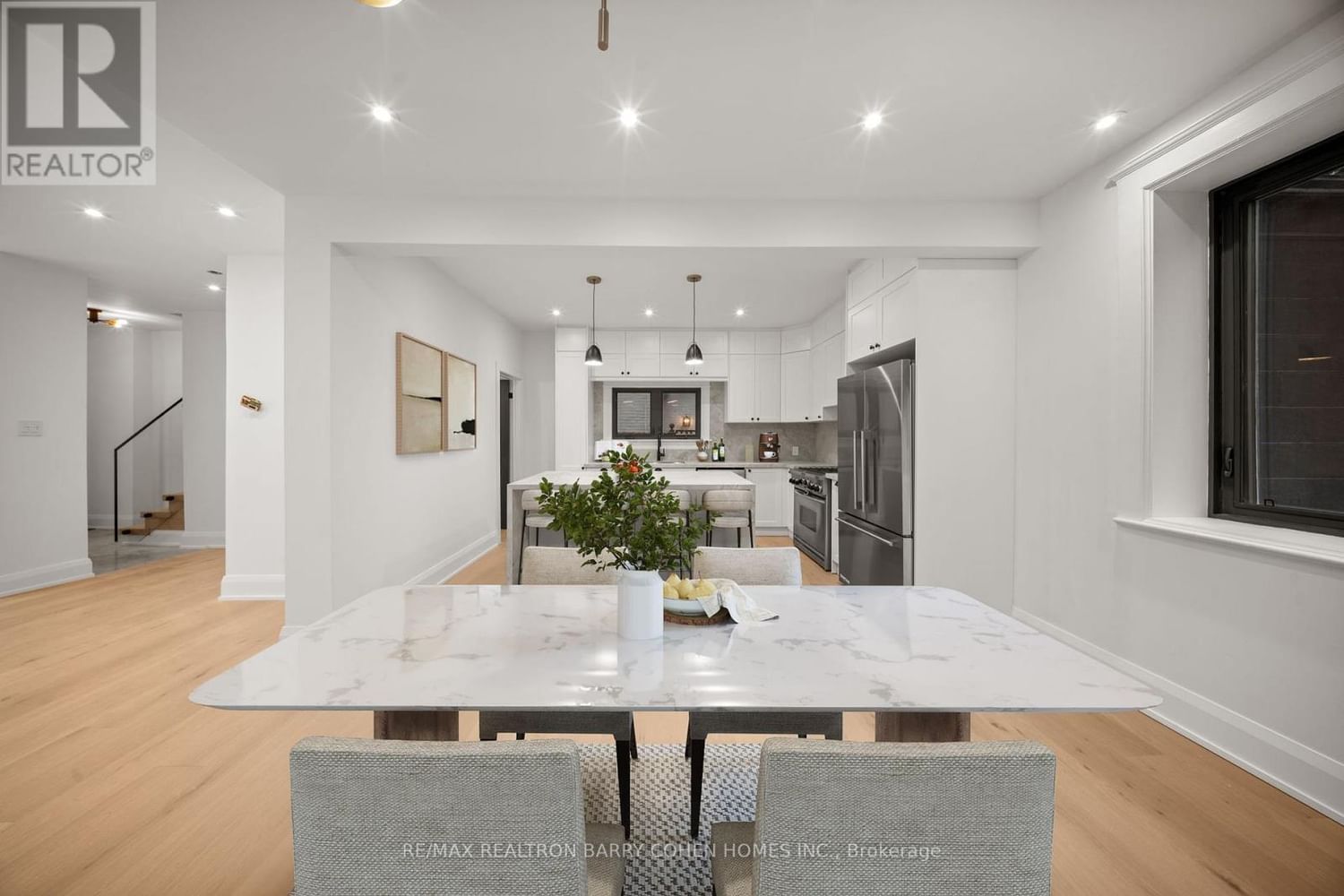 231 MACPHERSON AVENUE Image 10