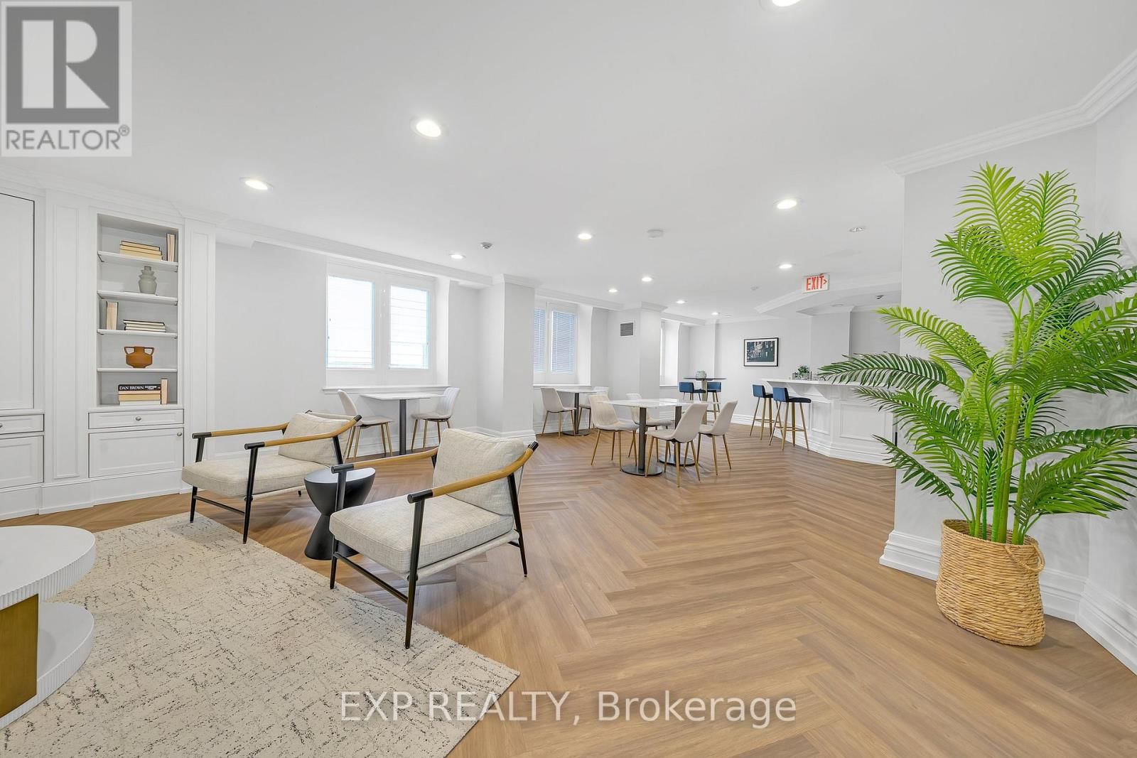 1007 - 115 RICHMOND STREET EAST Image 22