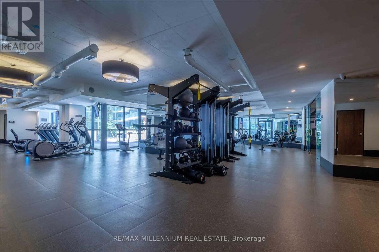 512 - 38 IANNUZZI STREET Image 18