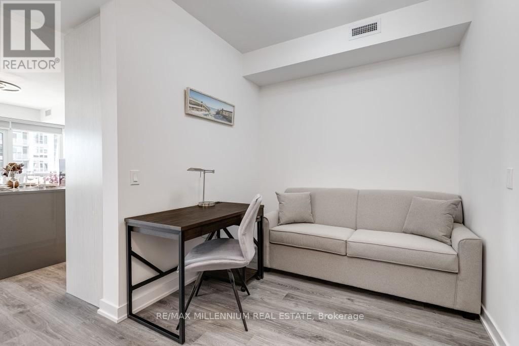 512 - 38 IANNUZZI STREET Image 4