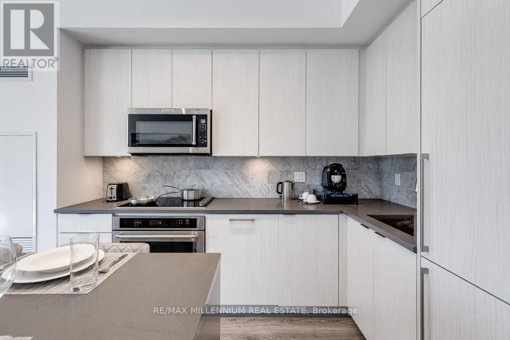 512 - 38 IANNUZZI STREET Image 7