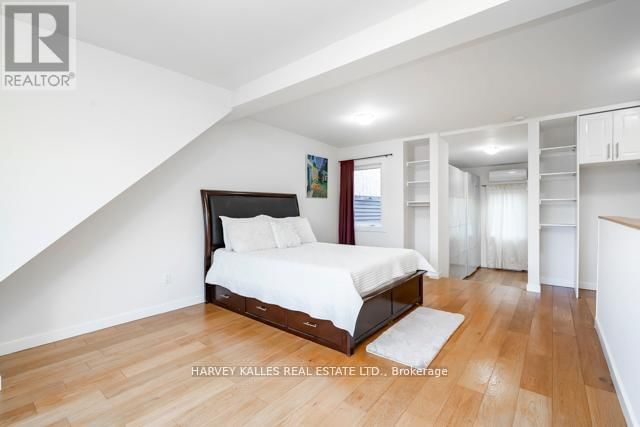 178 MANNING AVENUE Image 32