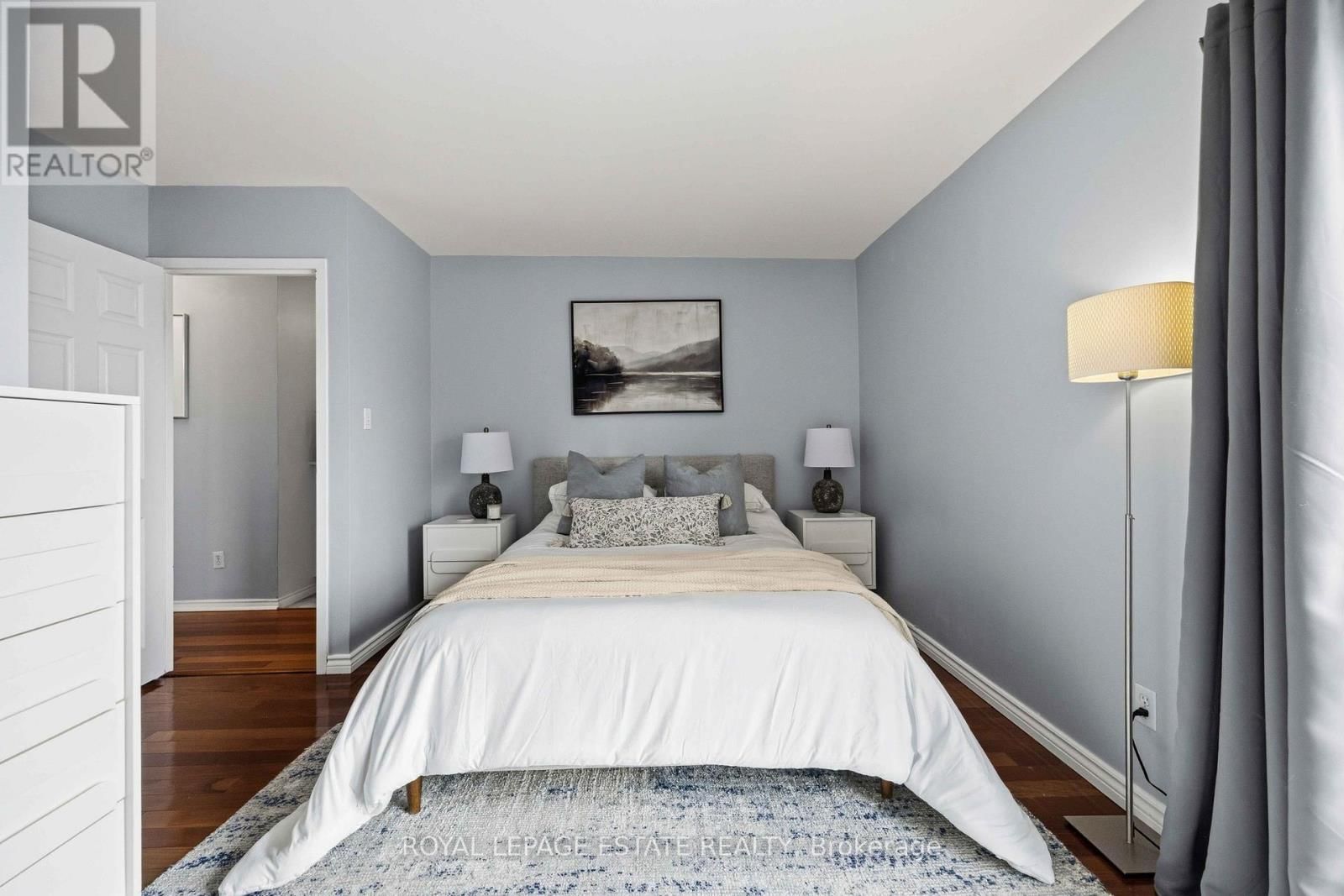 2118 - 25 THE ESPLANADE Image 24