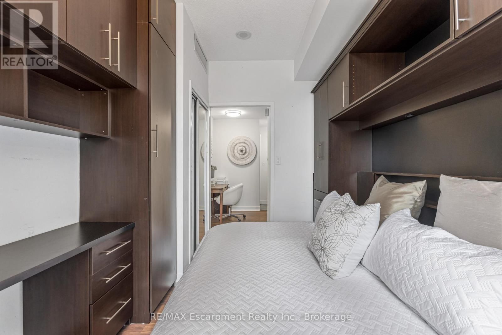 303 - 9 SPADINA AVENUE Image 16