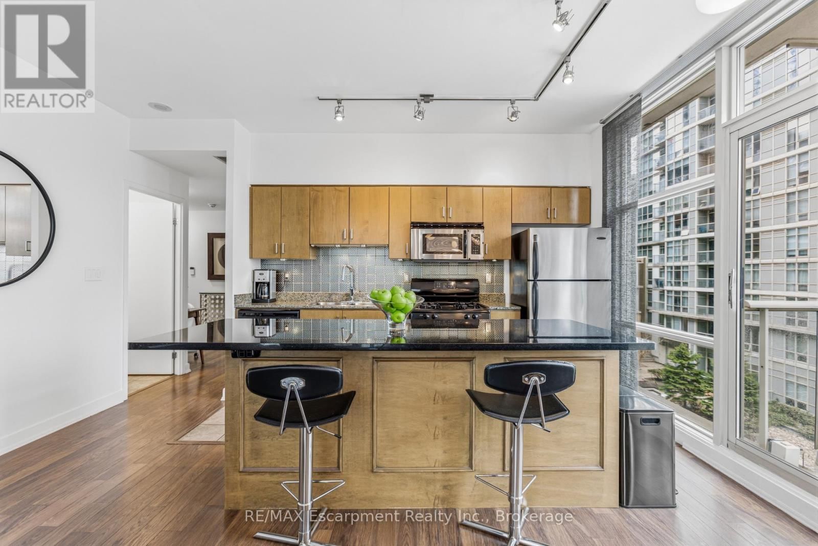 303 - 9 SPADINA AVENUE Image 28