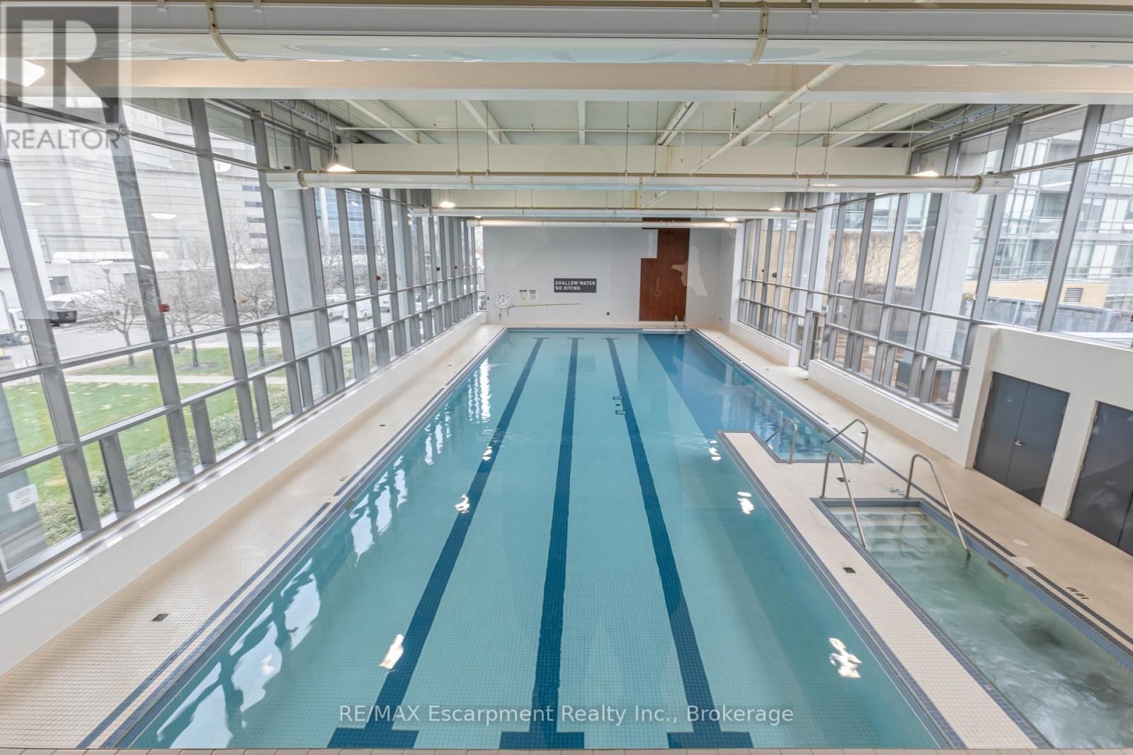 303 - 9 SPADINA AVENUE Image 36