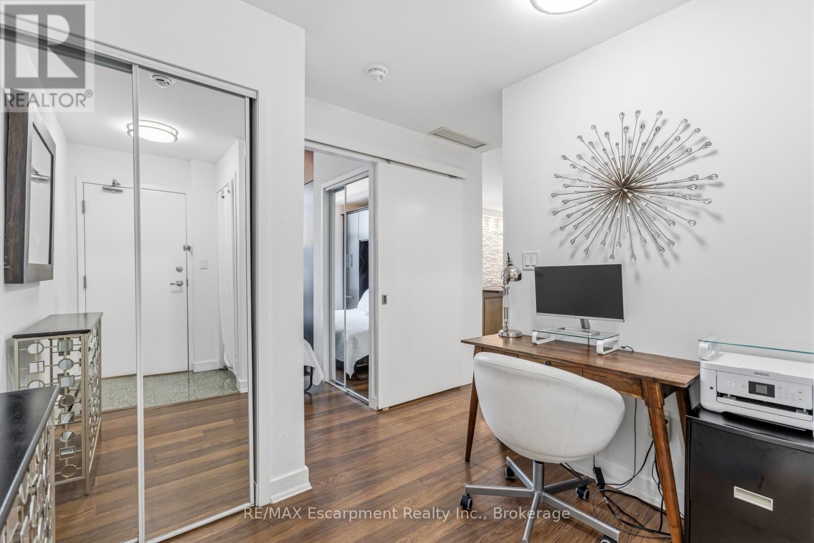 303 - 9 SPADINA AVENUE Image 5