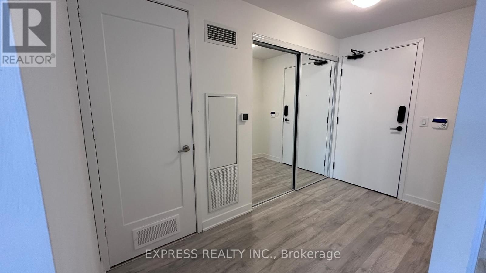 1648 - 121 LOWER SHERBOURNE STREET Image 17